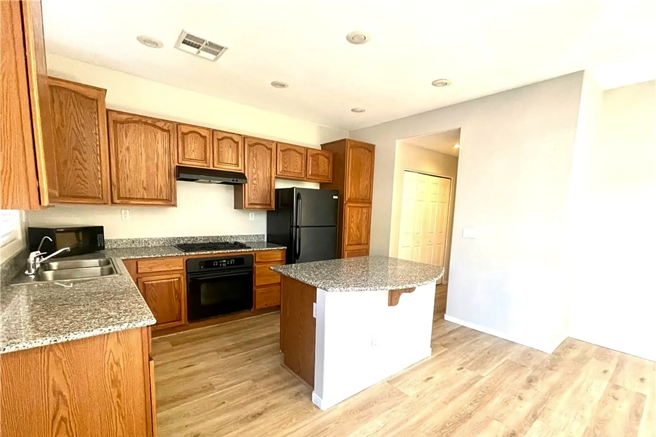 2233 Tulip Tree St - Las Vegas, NV
