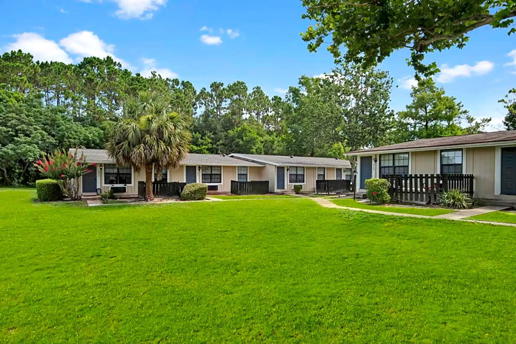 Branchwood Apartments 7785 Branchwood Ln Winter Park, FL Apartments