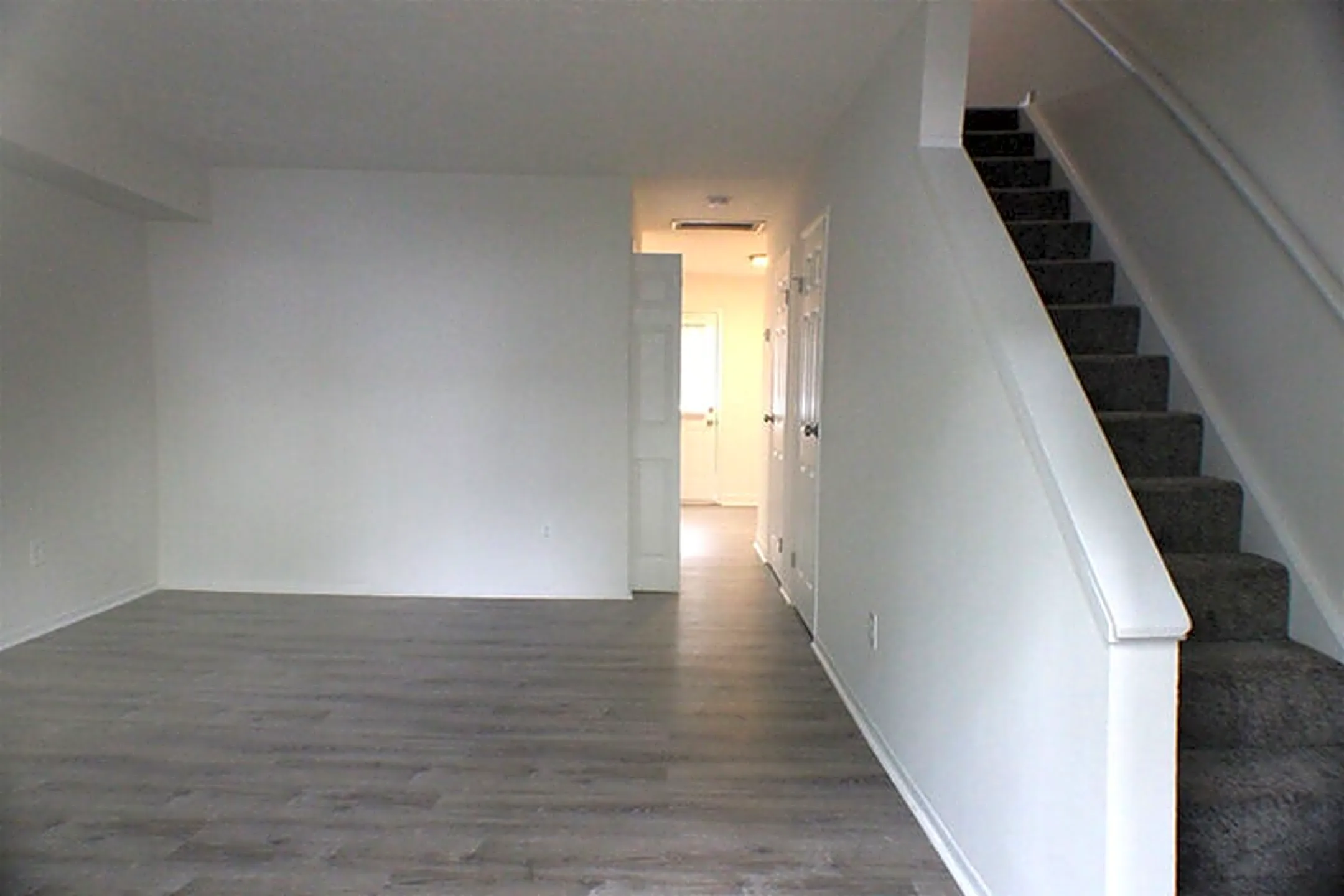 Sawbury Commons/Sandbury Townhomes 2637 Sawbury Blvd Columbus, OH