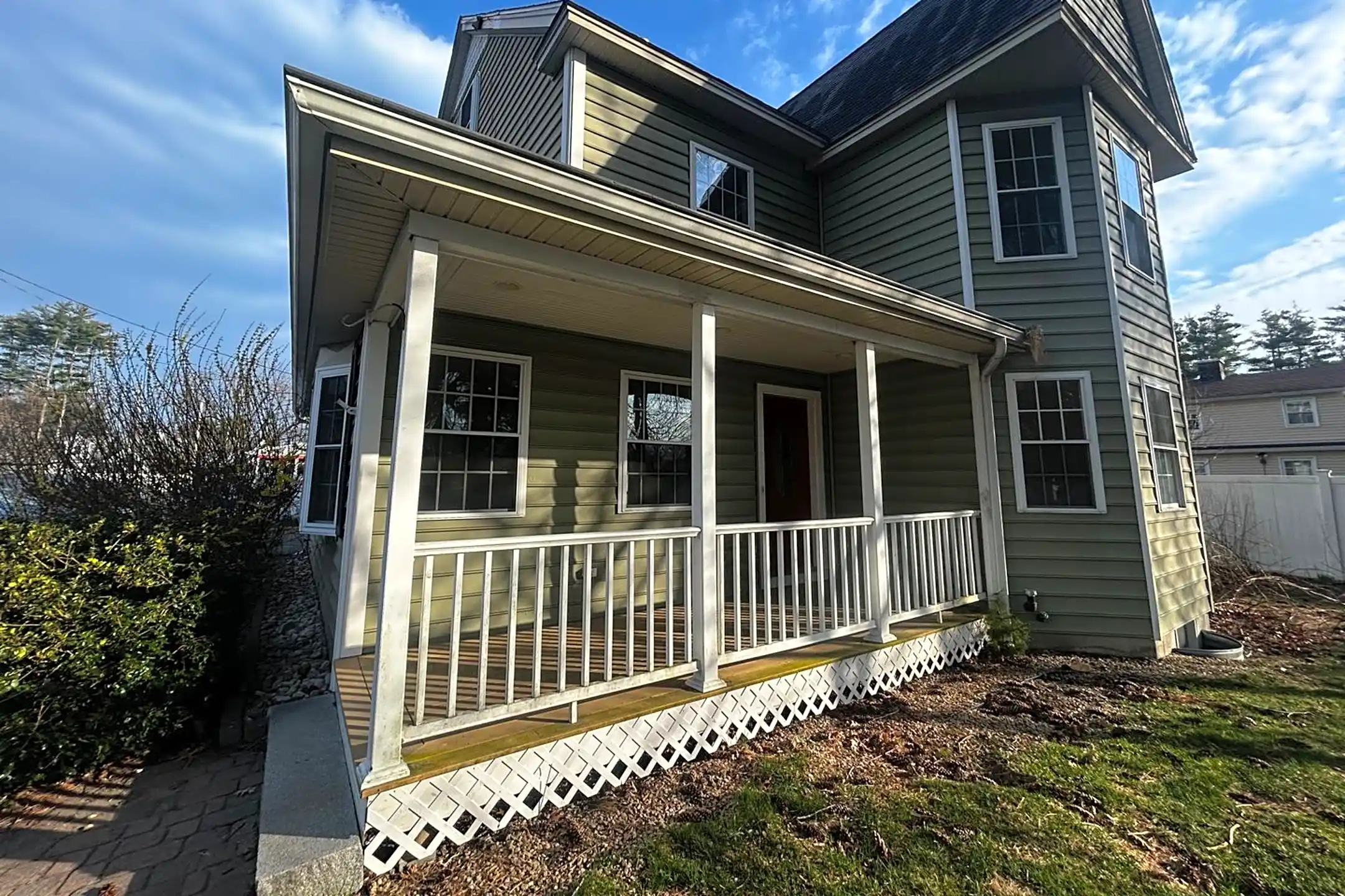 17 1/2 New Hampshire Ave Nashua, NH Houses for Rent Rent.