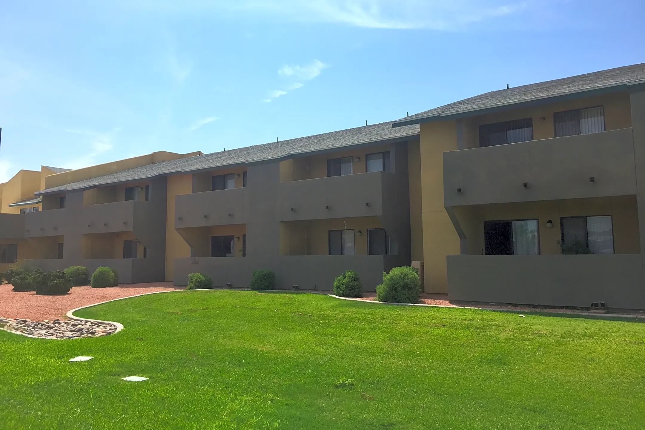 Fillmore Gardens Apartments - Phoenix, AZ 85006