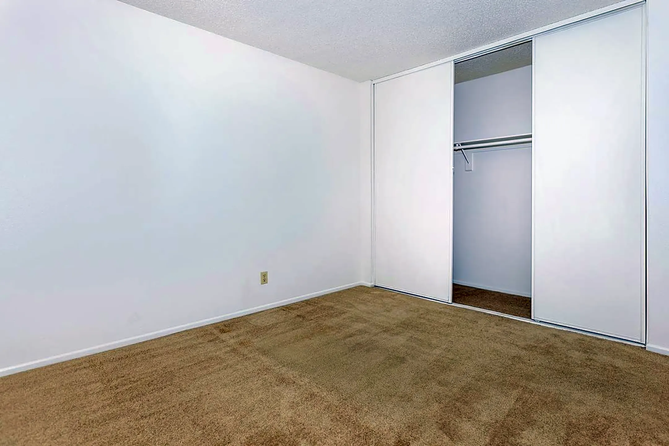 Mountain View Apartment Homes - Upland, CA