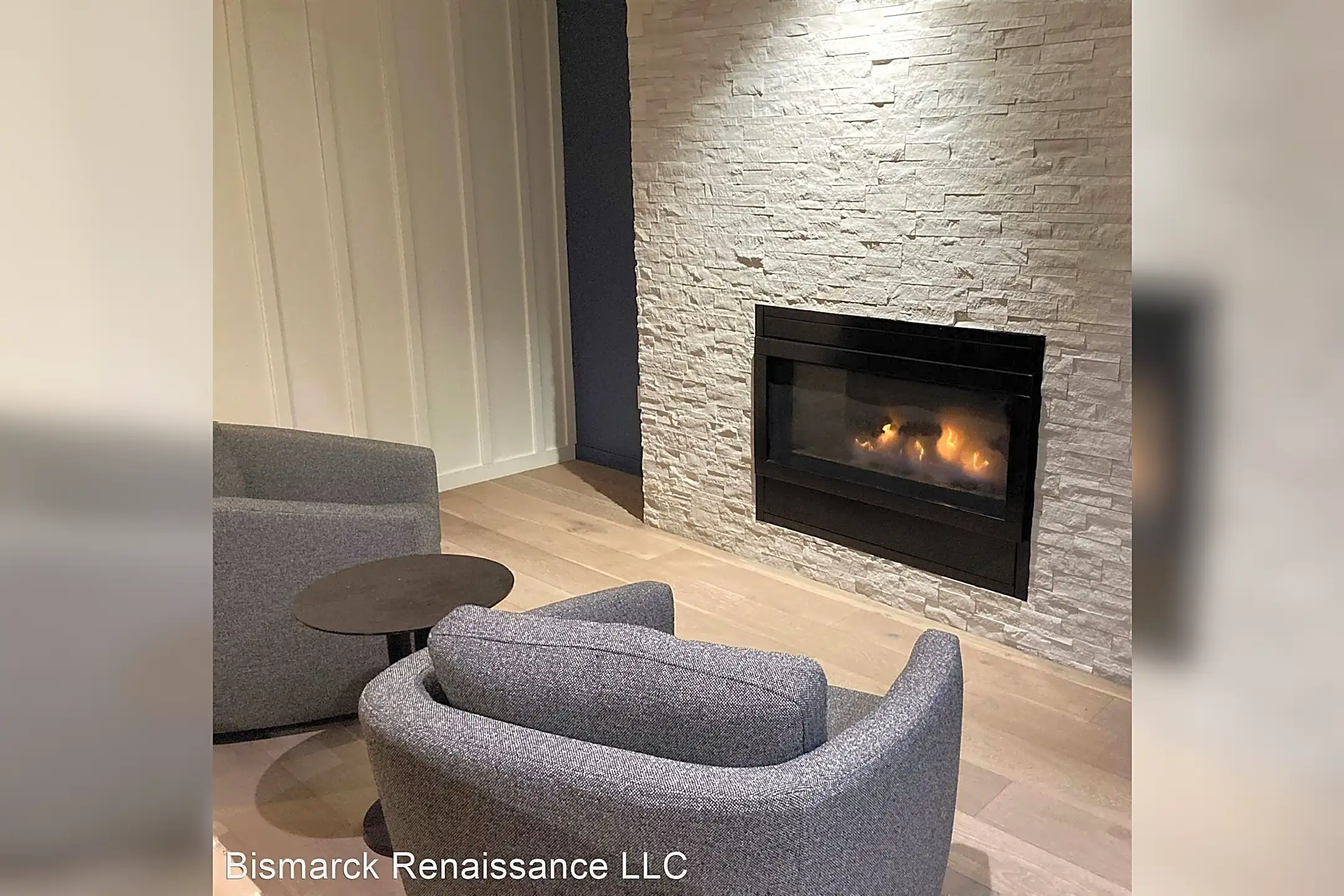 Living Room - The Grove Apartments - Bismarck, ND