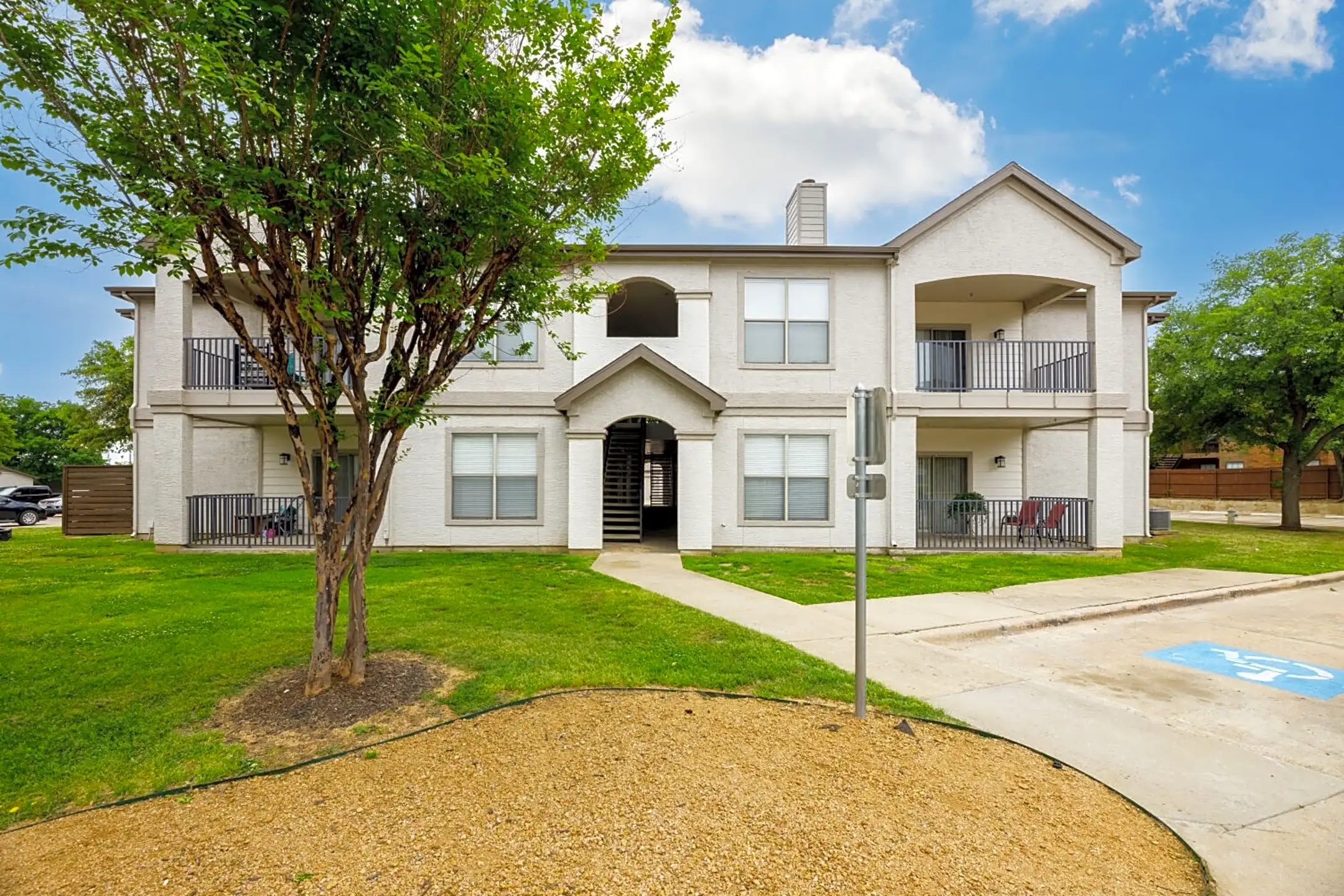 Lewisville Apts For Rent