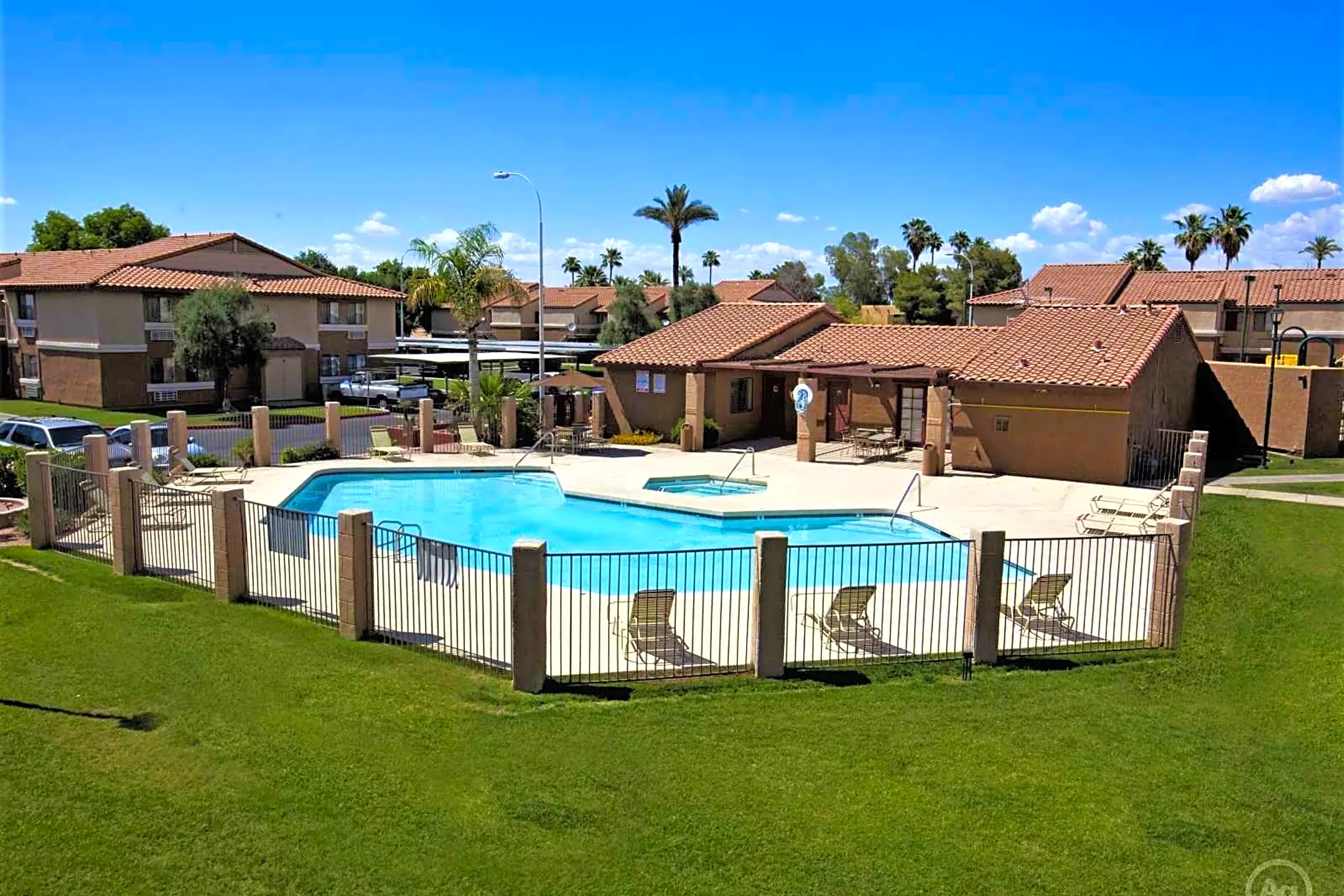 Pool - Fountain Oaks - Phoenix, AZ