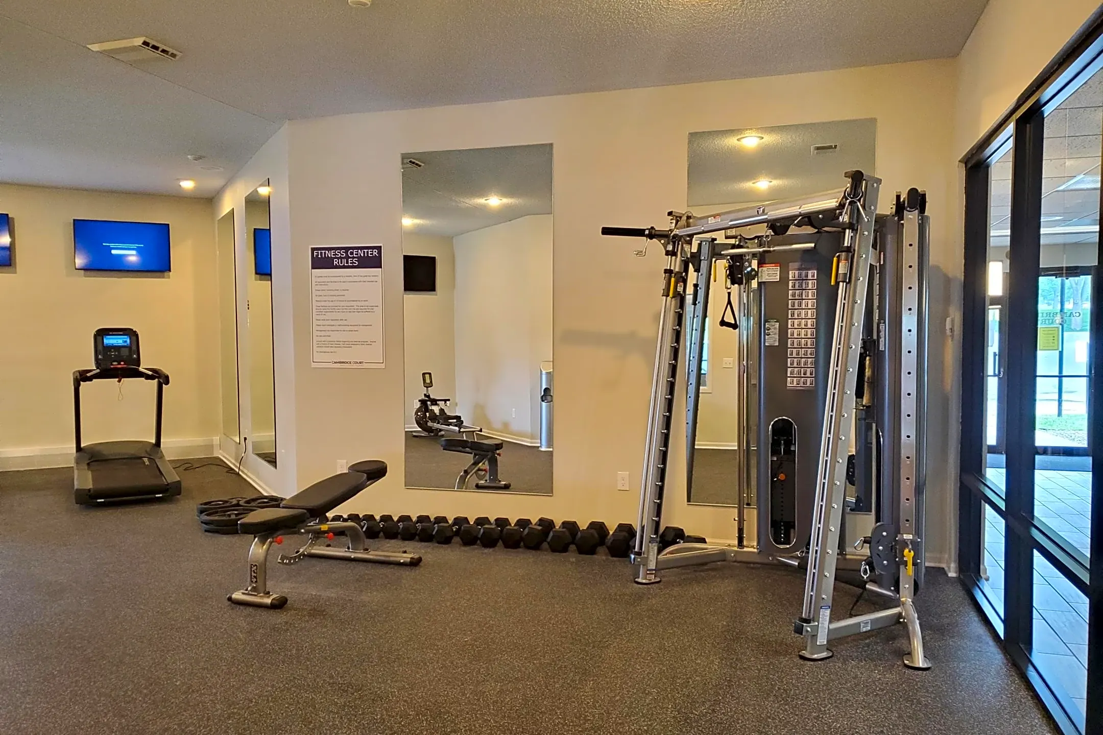 Fitness Weight Room - Cambridge Court - West Des Moines, IA