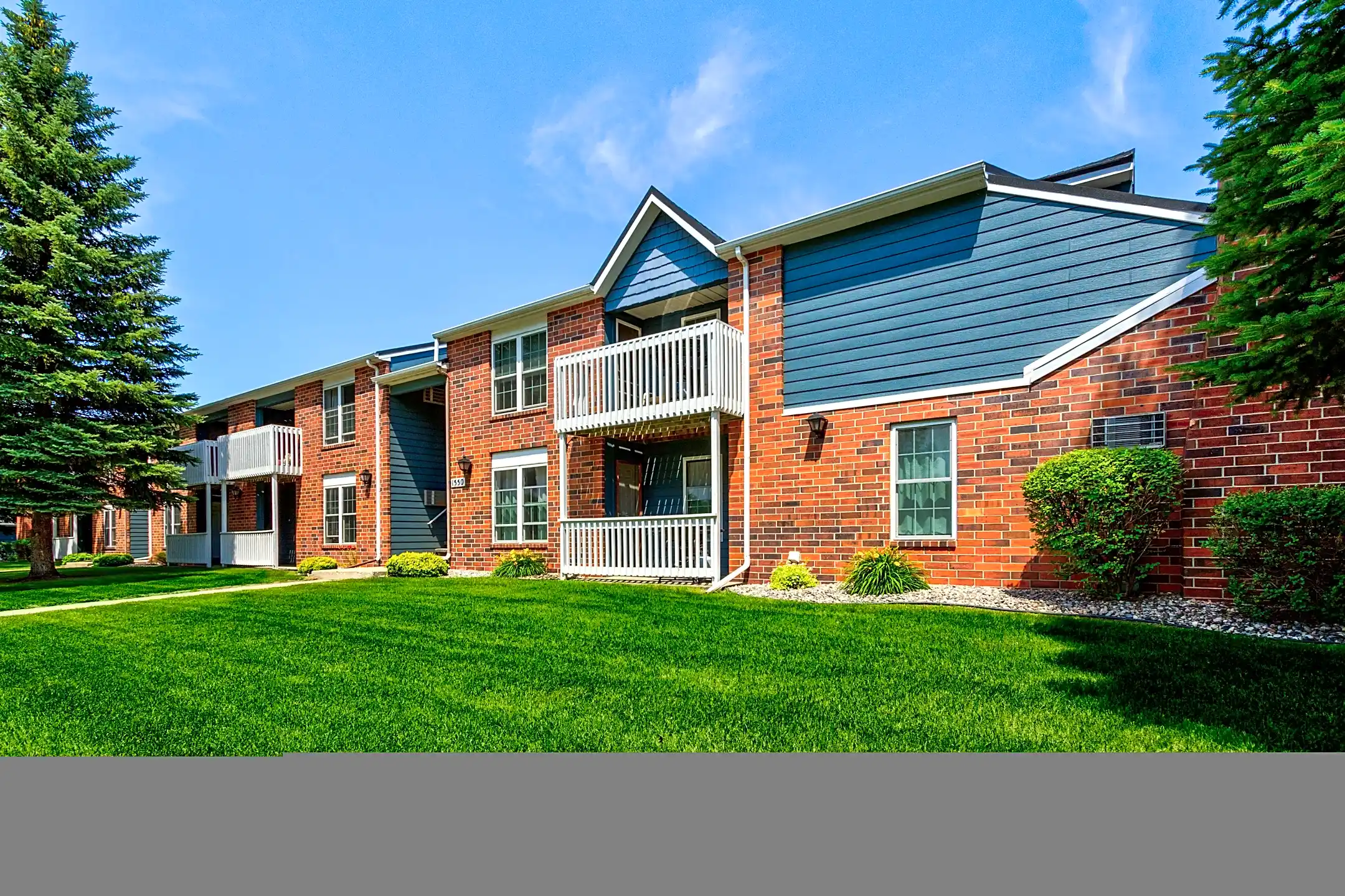 Wellington Townhomes 1550 9th Ave S Grand Forks, ND Apartments for