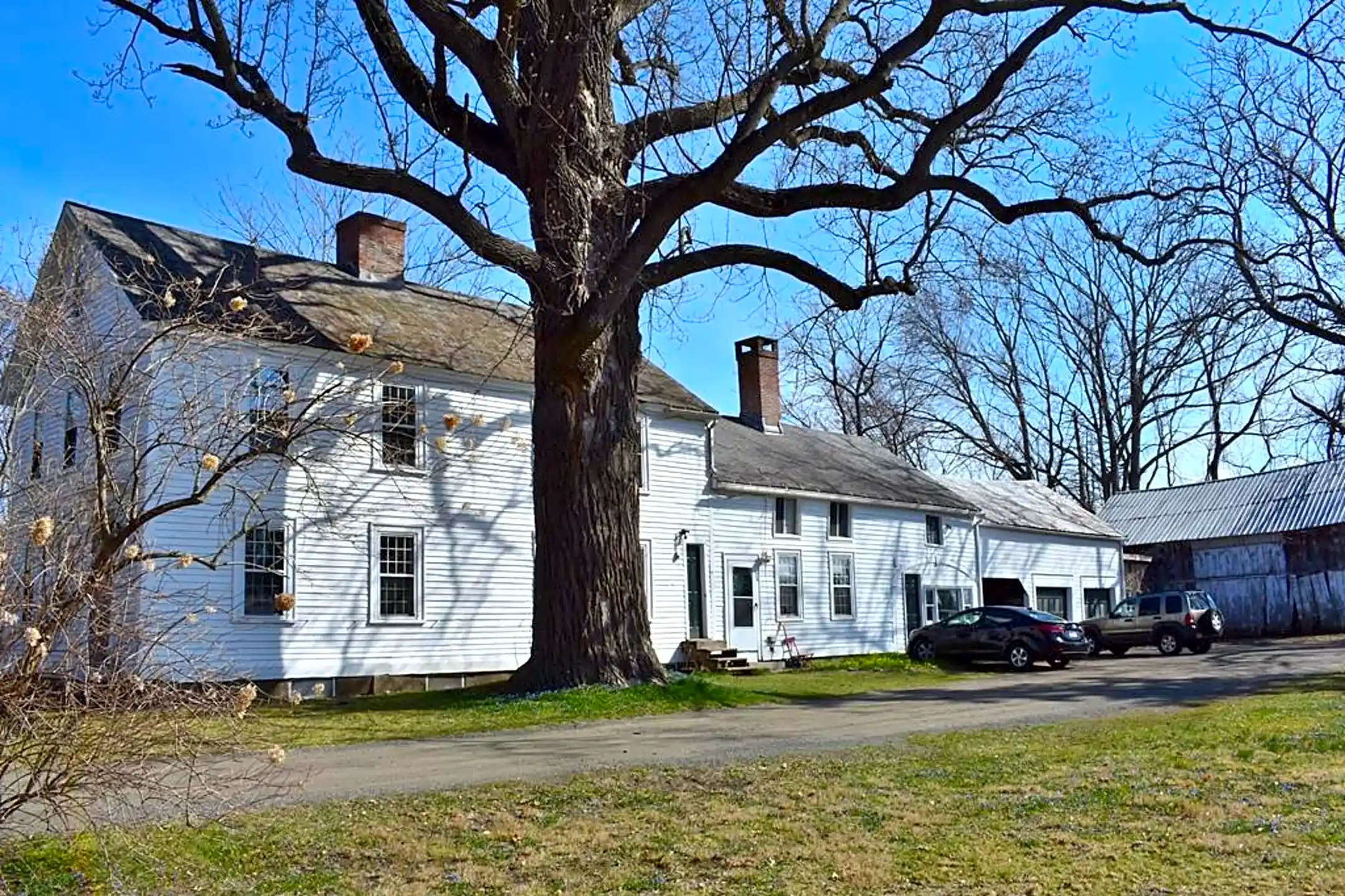 Building - 130 West St - Hadley, MA