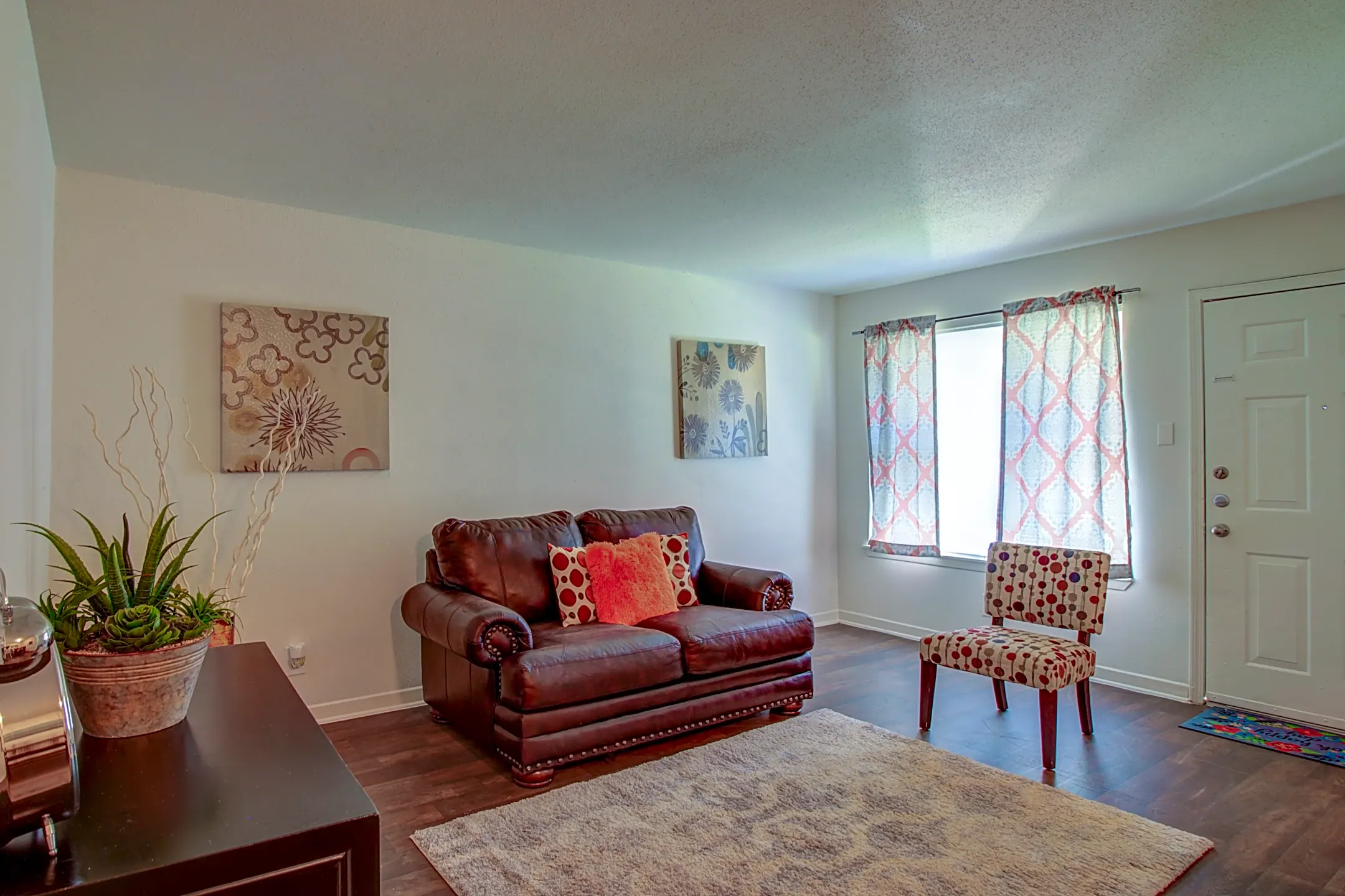 Gia at Spring Branch 1521 Sherwood Forest St Houston, TX Apartments