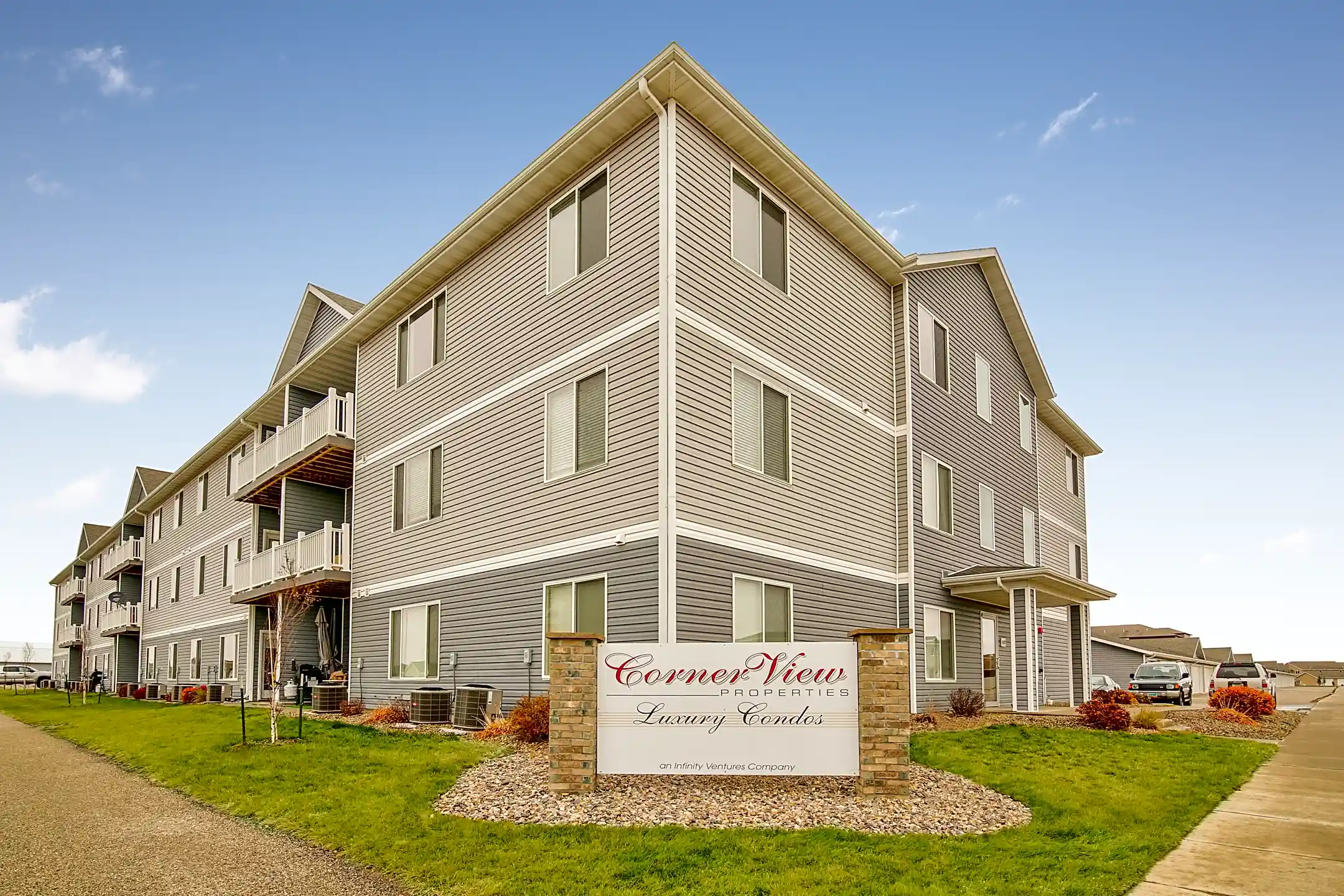 Corner View Apartments 4102 Shoal Loop SE Mandan, ND Apartments for