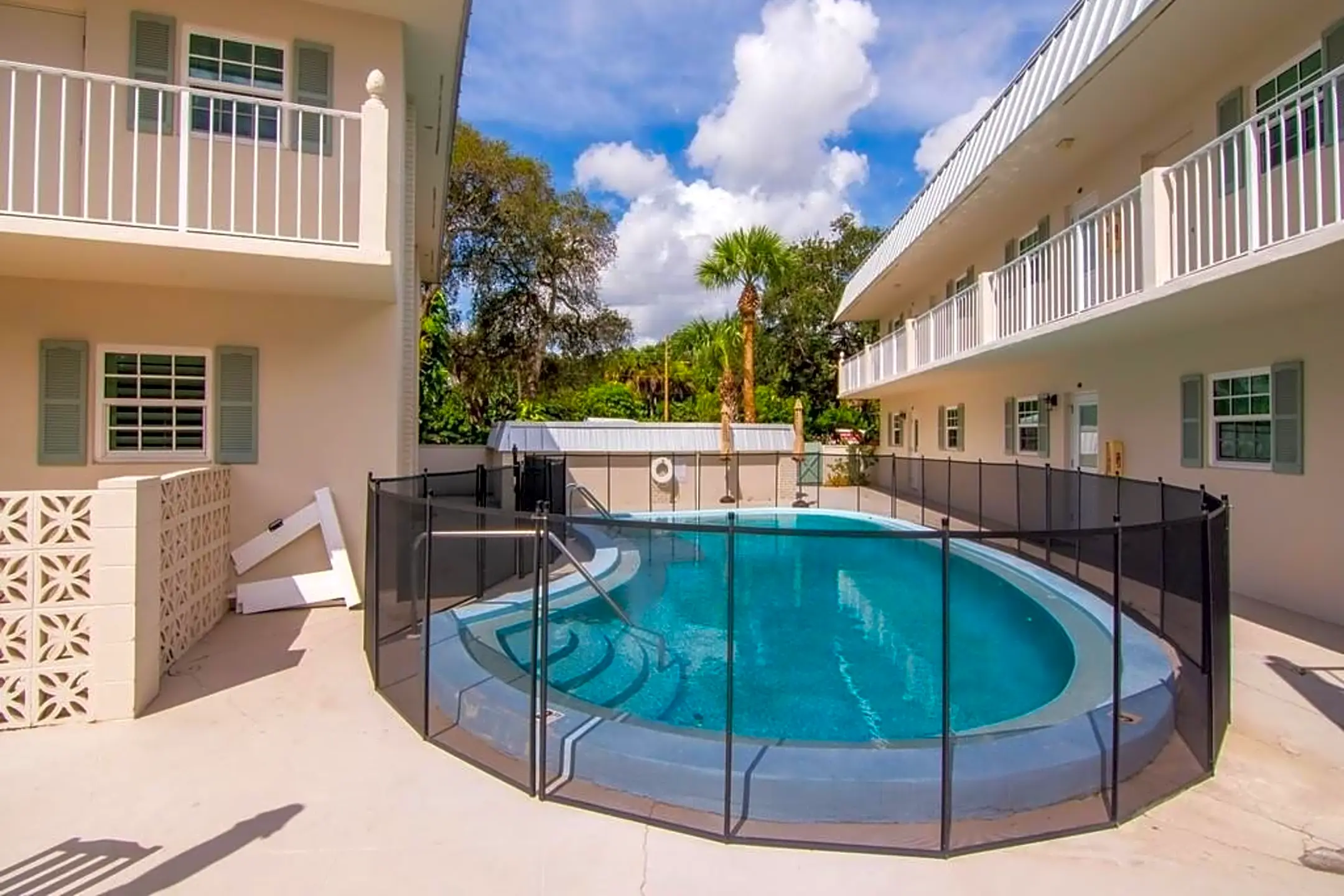 Pool - 900 Jasmine Ln #6B - Vero Beach, FL