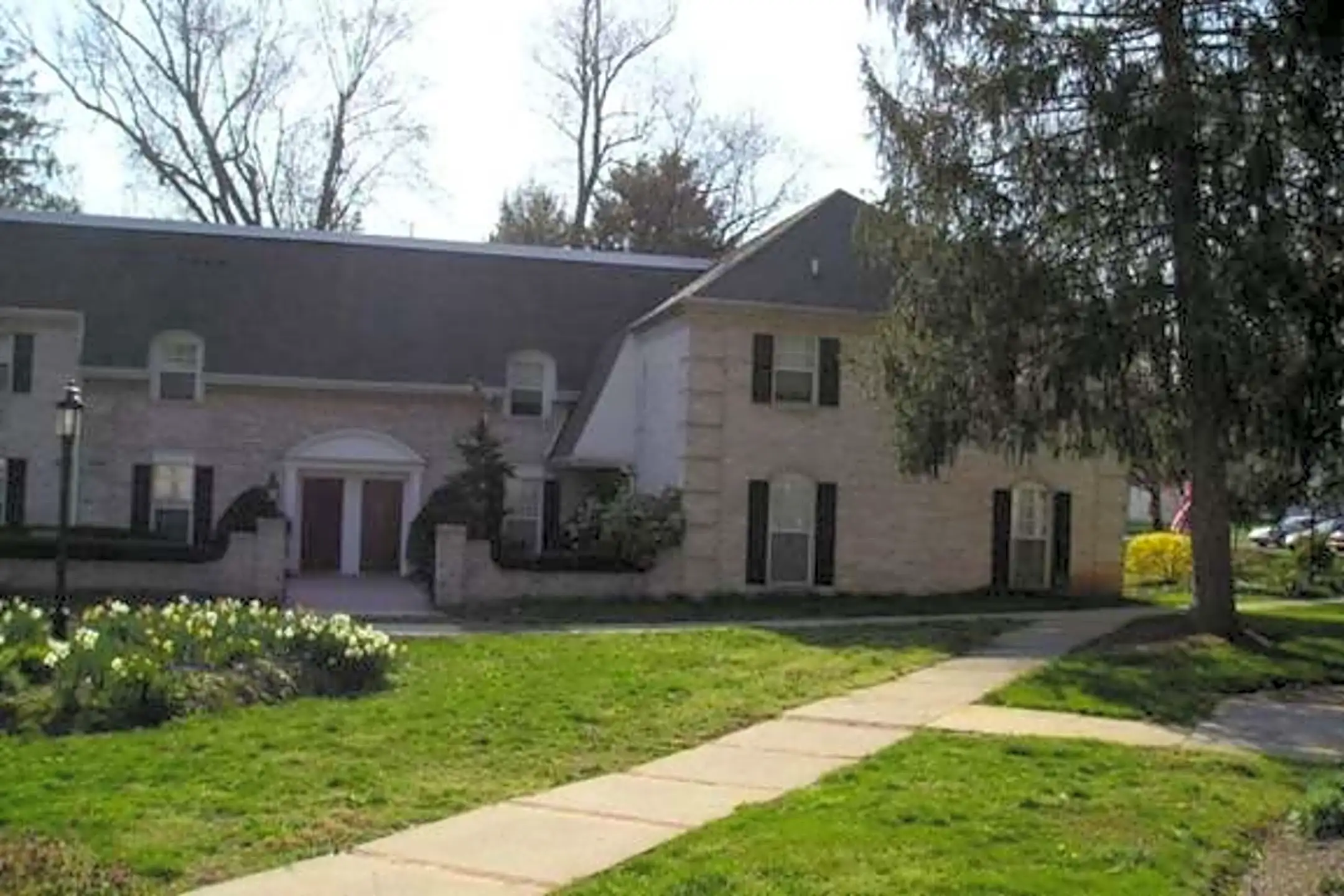 Chateau D'Eden 1501 Butter Rd Lancaster, PA Apartments for Rent Rent.