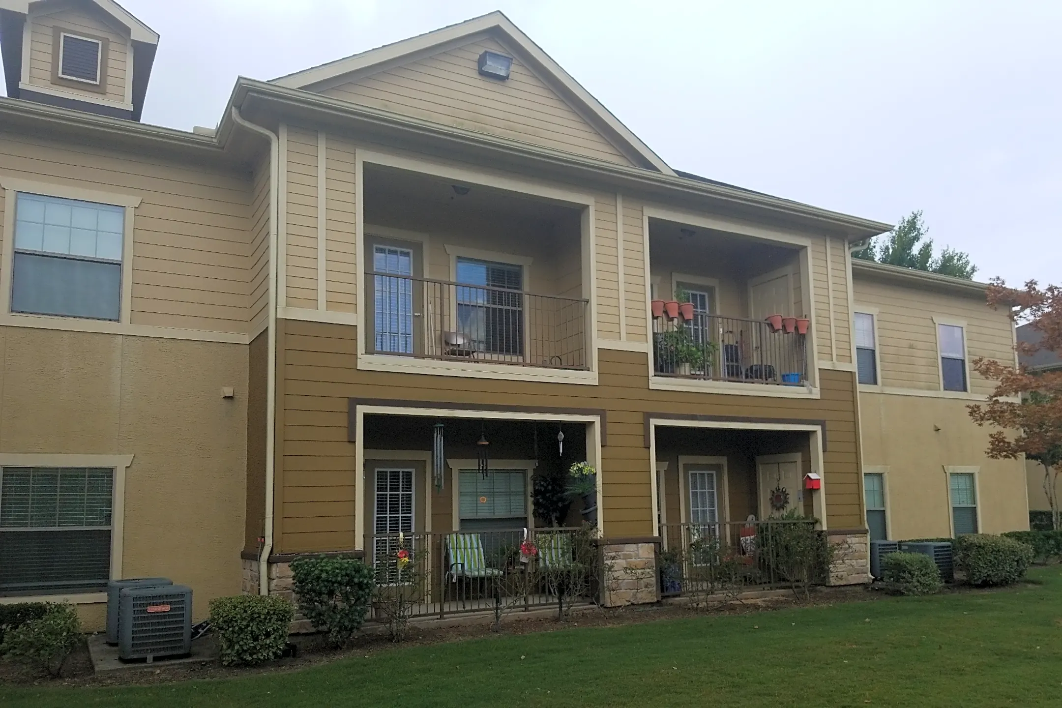 Pearland Village Apartments