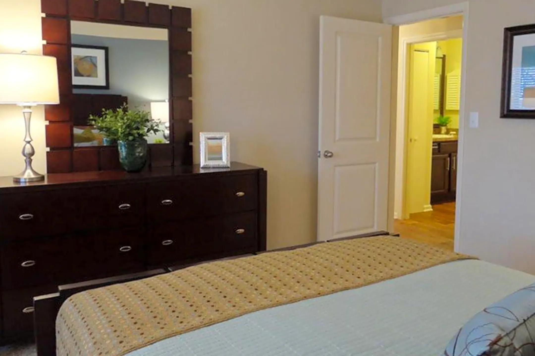 Ashbrook Carrboro, NC 27510