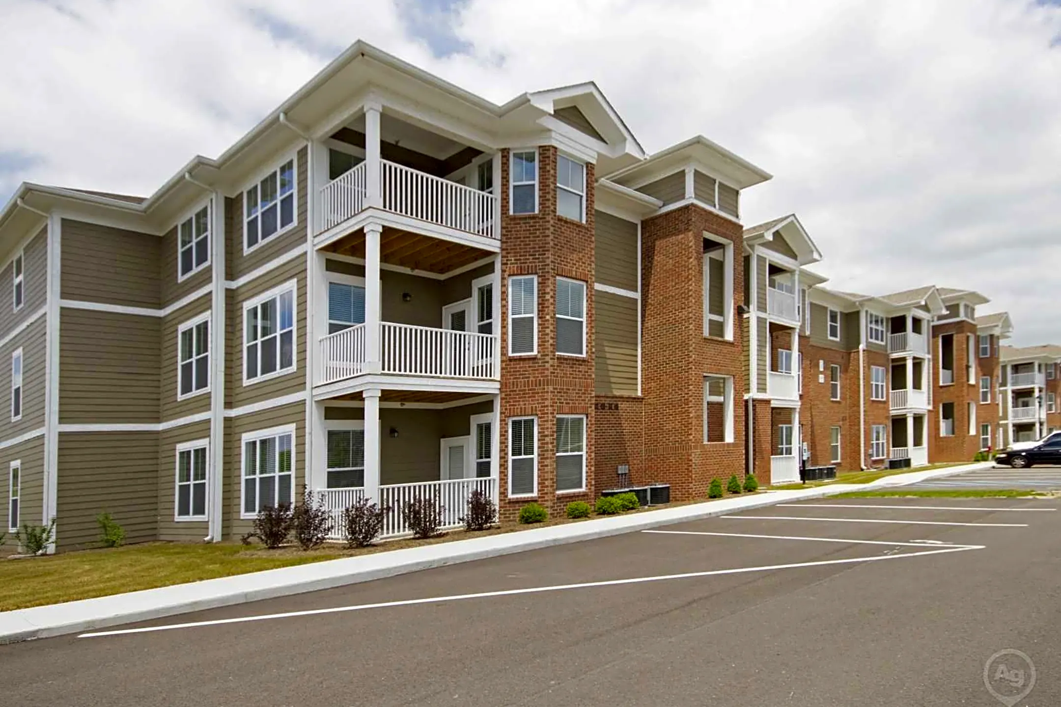 Burkart Crossing Apartments - Seymour, In 47274