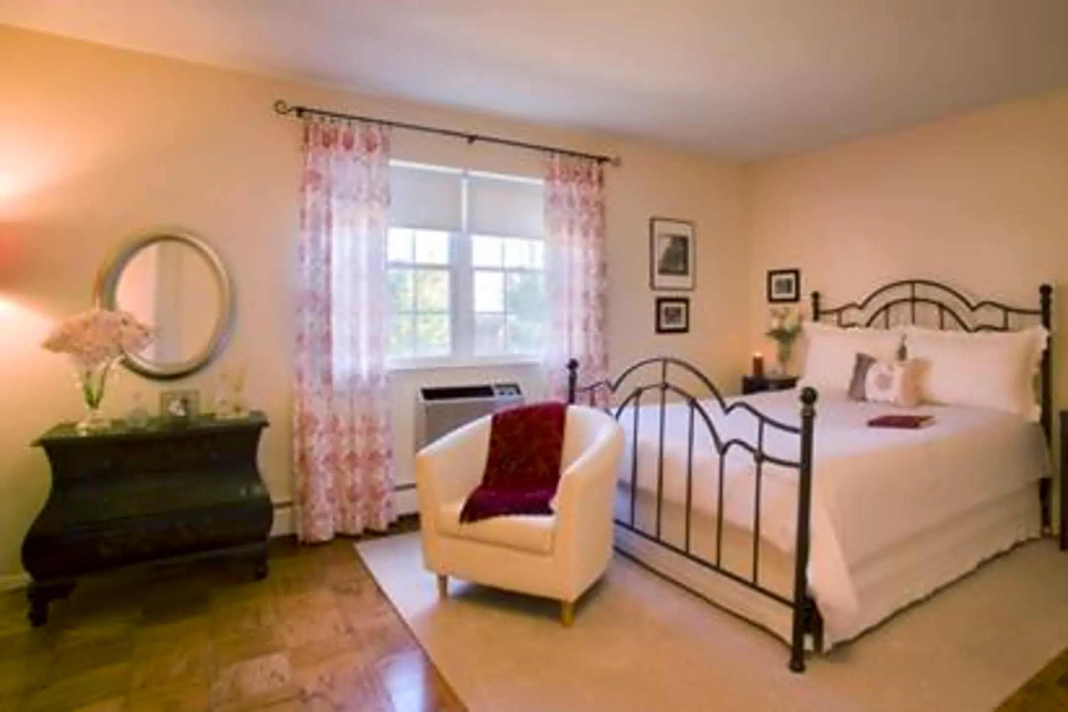 The Harbour Club 161 Milligan Rd West Babylon, NY Apartments for