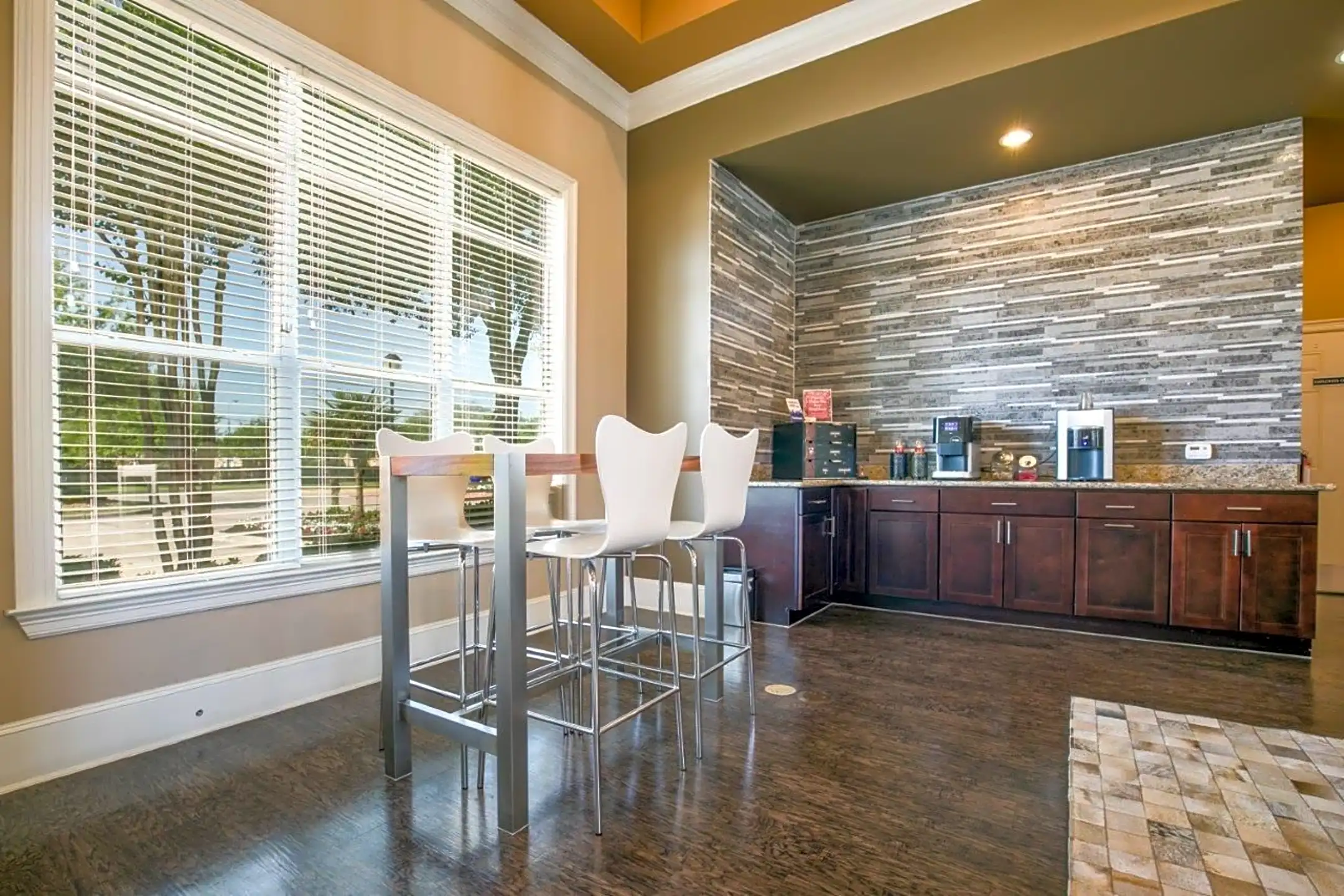 Villas At West Road 9500 West Rd Houston, TX Apartments for Rent