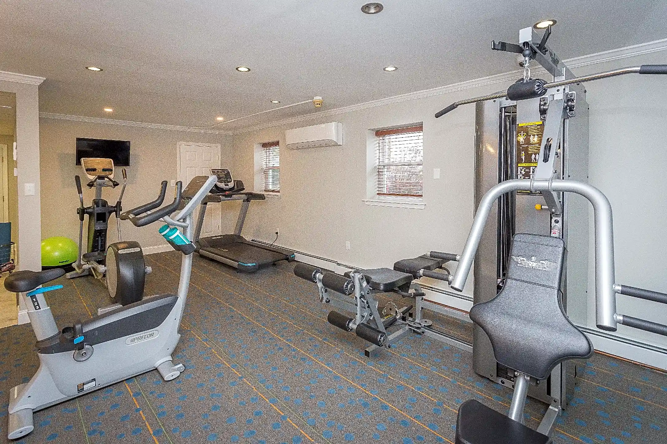 Rosedale Court Abington, PA 19001