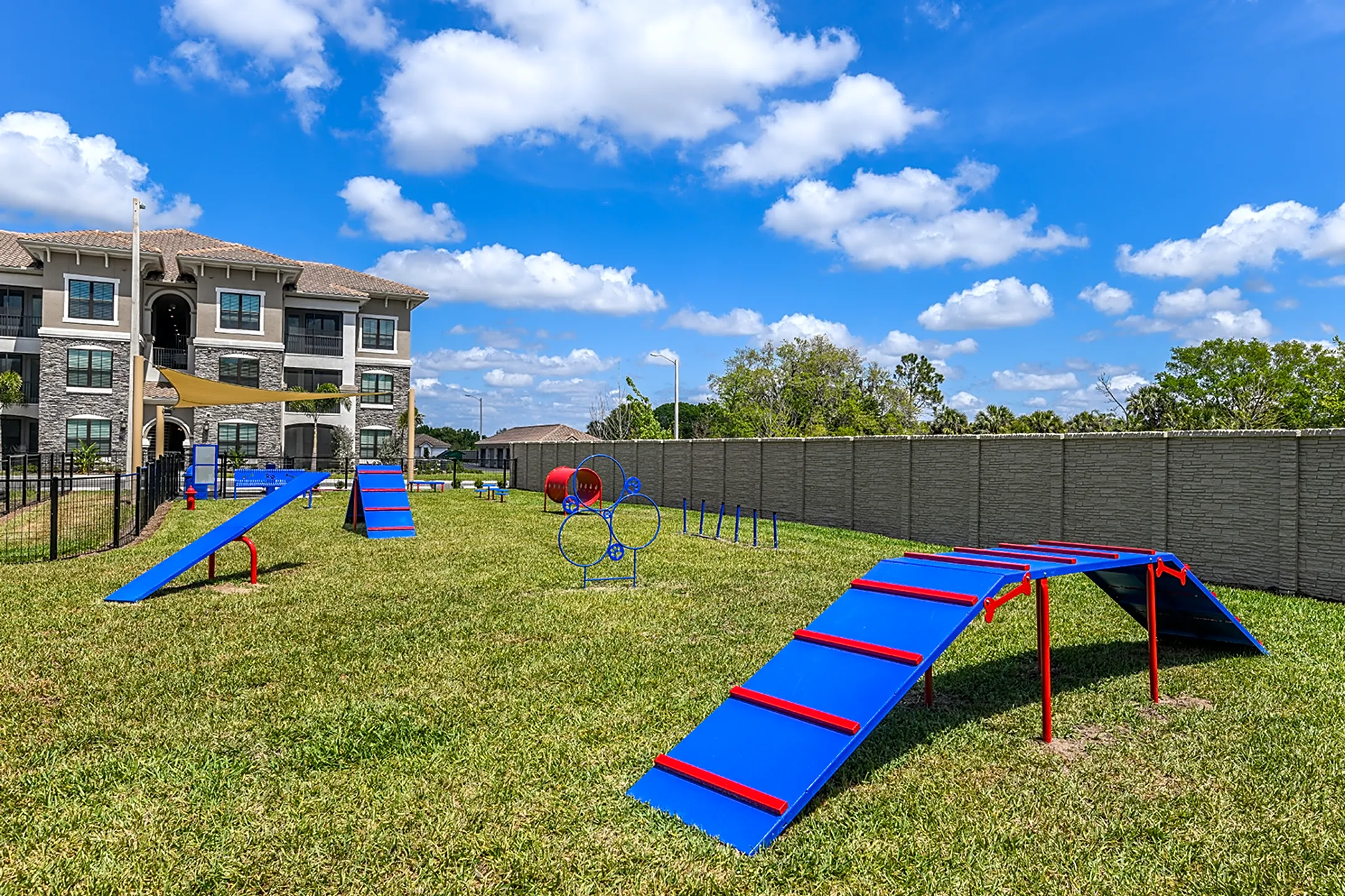 Anson On Palmer Ranch - 6251 Sawyer Loop Rd | Sarasota, FL Apartments ...