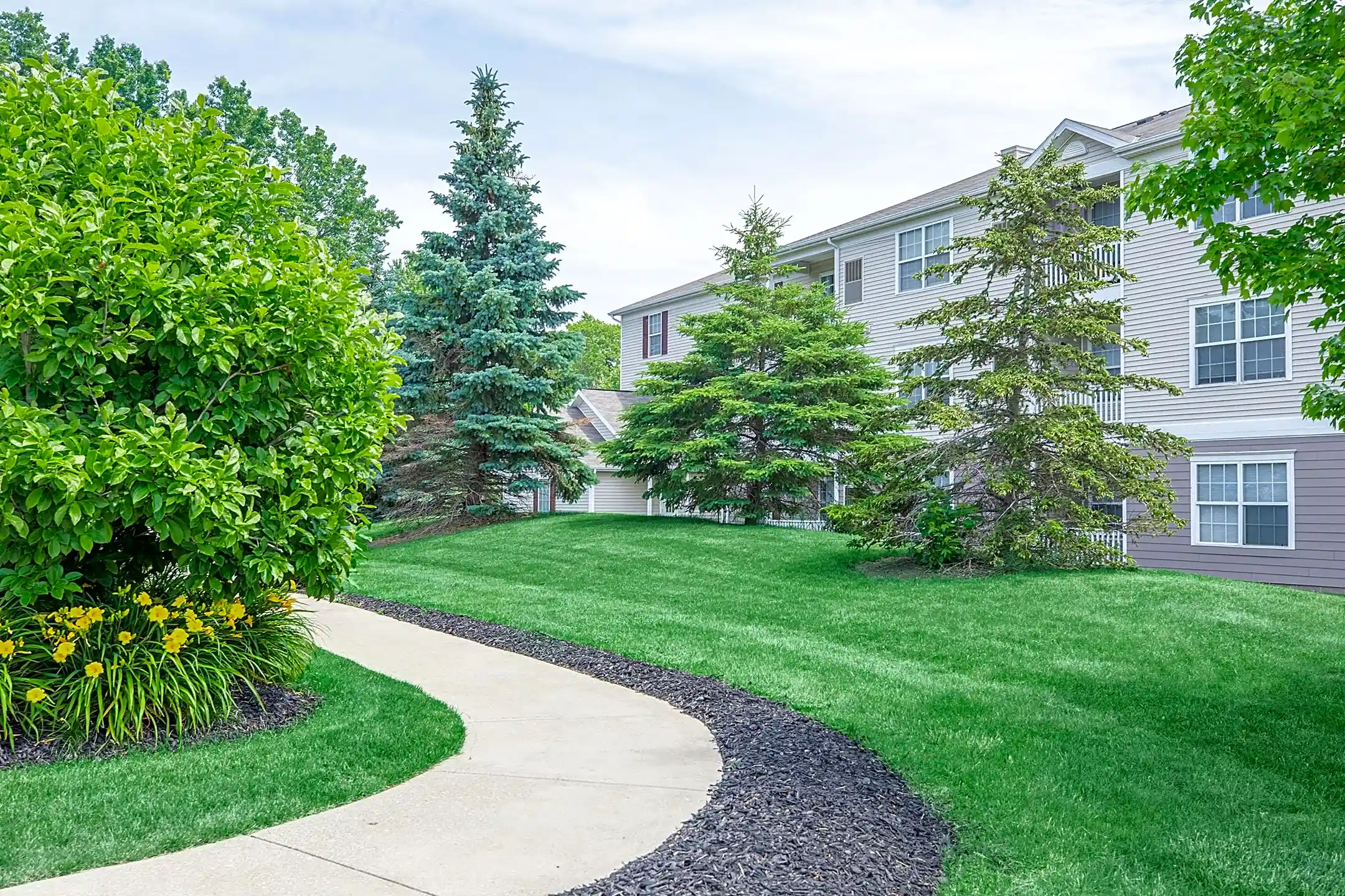 Somerset Apartments Avon Lake, OH 44012