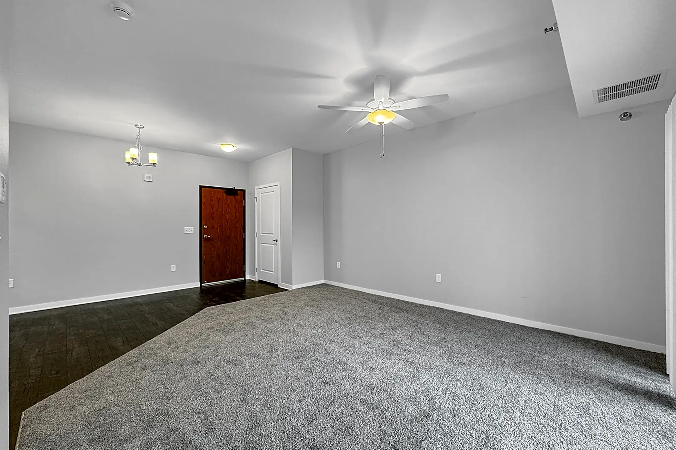 Stonegate Crossing Apartments Clive, IA 50325