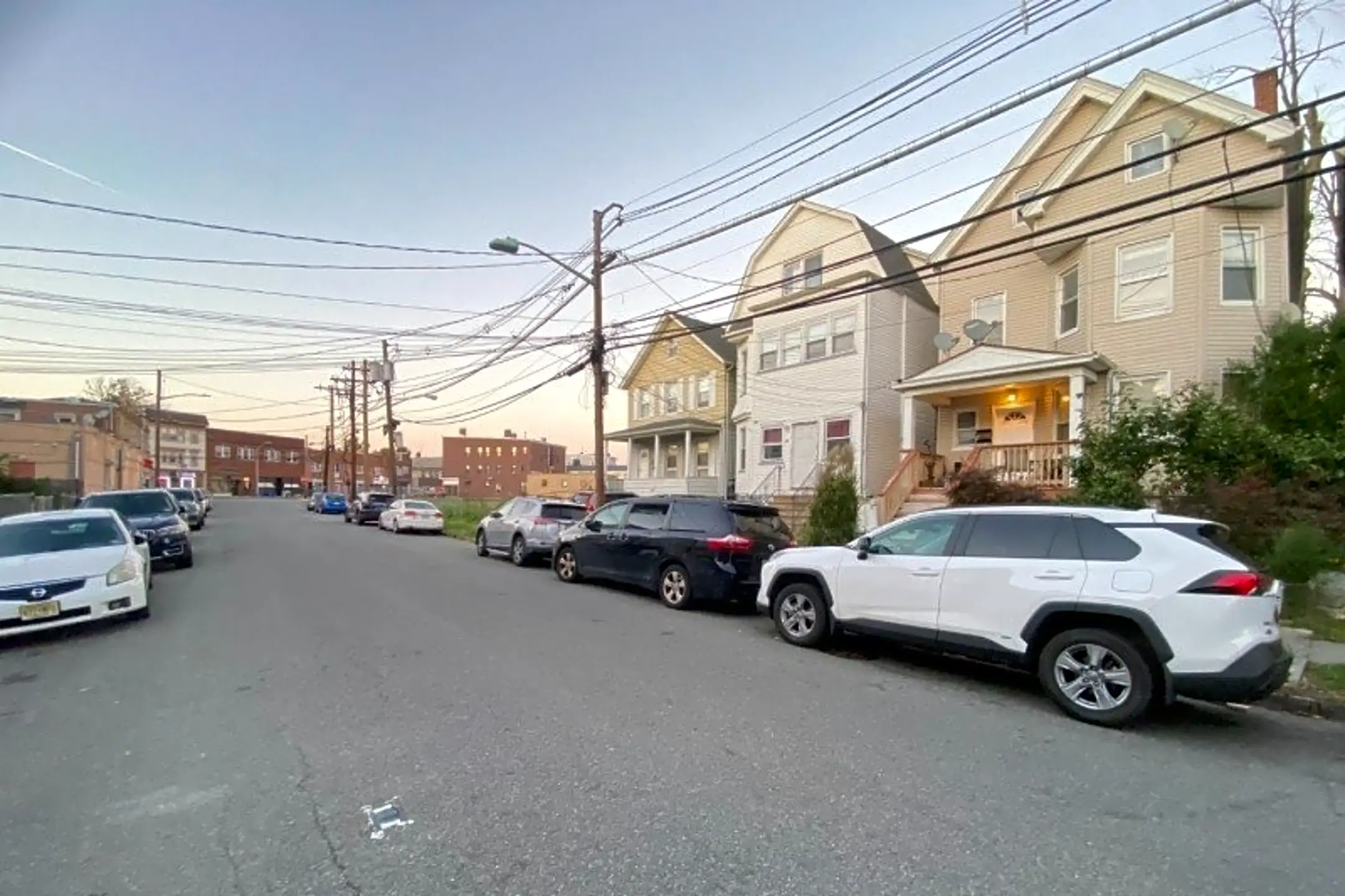 Building - 39 Lawrence St #2 - Bloomfield, NJ