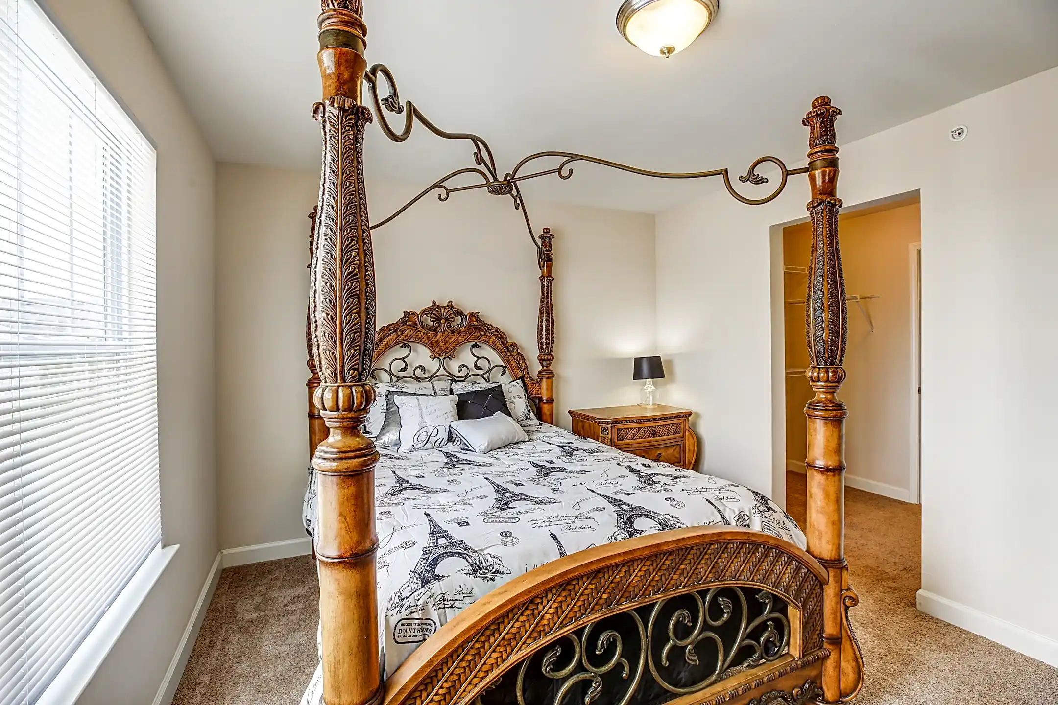 Bedroom - The Reserve Apartments & Townhomes - Evansville, IN