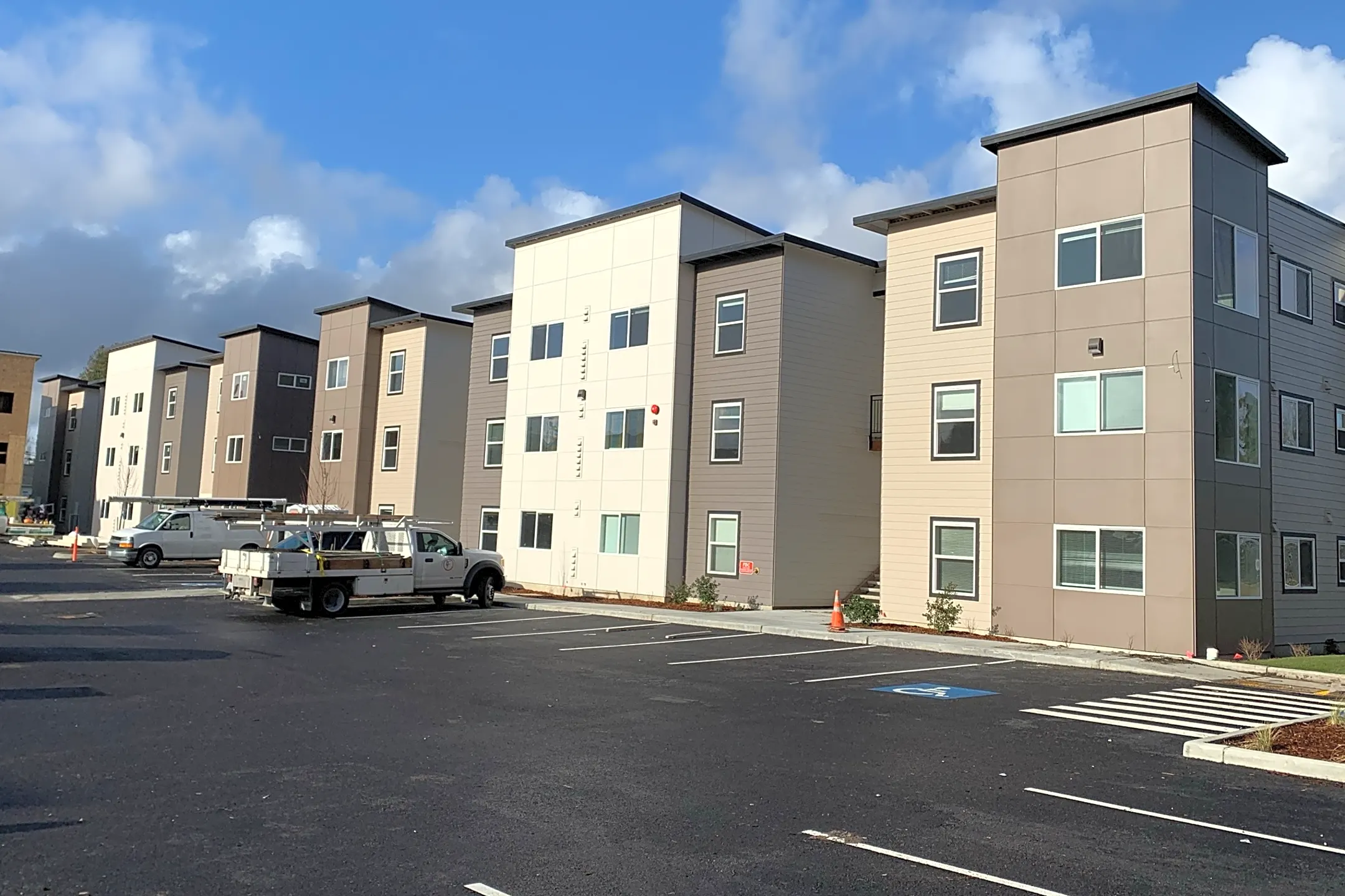 Grand Pacific Apartments WA 98408