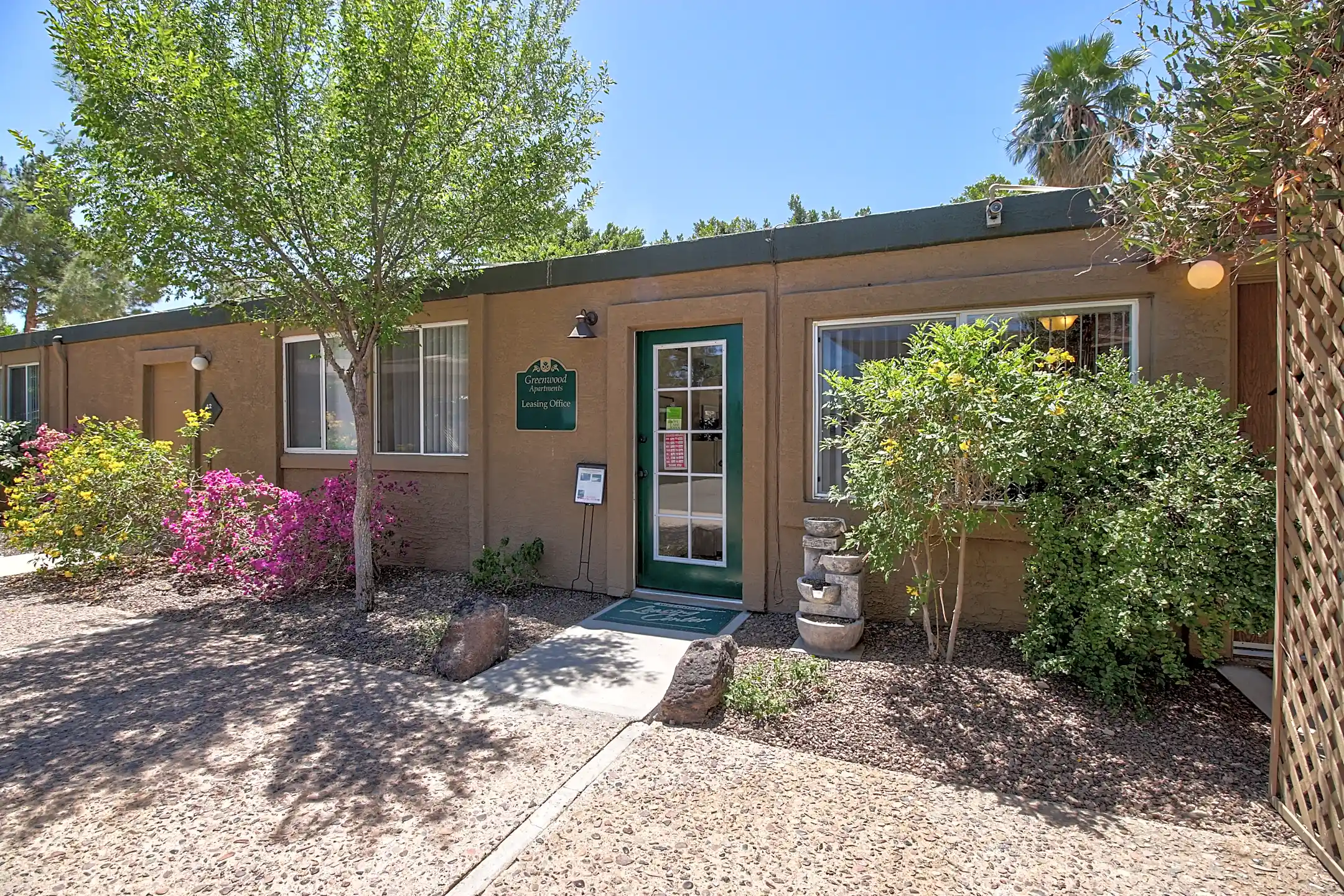 Greenwood Apartments 1322 N la Jolla Blvd Goodyear, AZ Apartments
