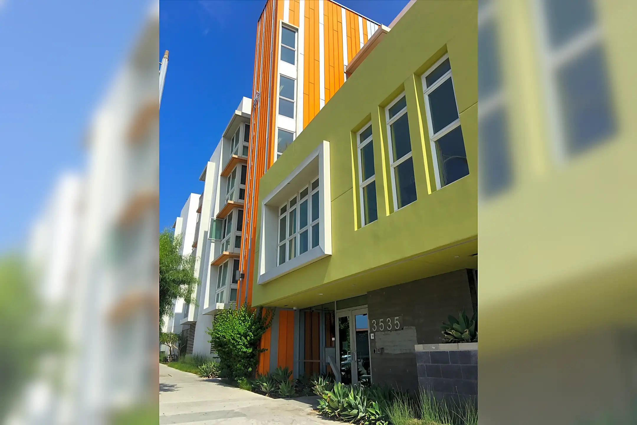 Las Alturas - 3535 Whittier Blvd | Los Angeles, CA Apartments for Rent