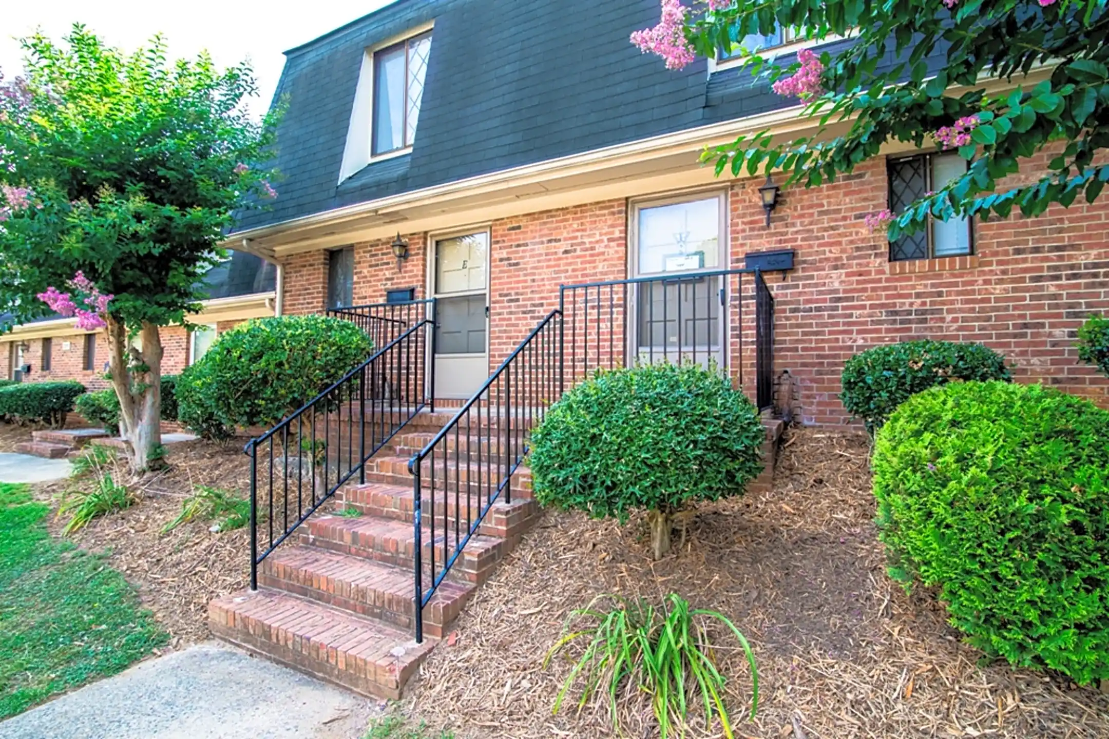 Four Seasons Townhomes 2705 Four Seasons Blvd Greensboro, NC