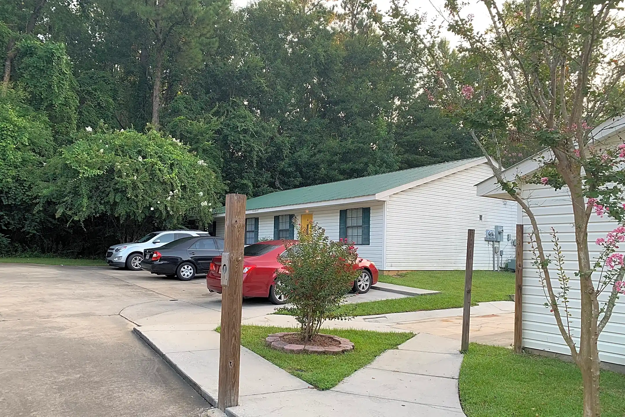 121 Lexington Dr 121 Lexington Dr unit B2 Hattiesburg, MS Houses