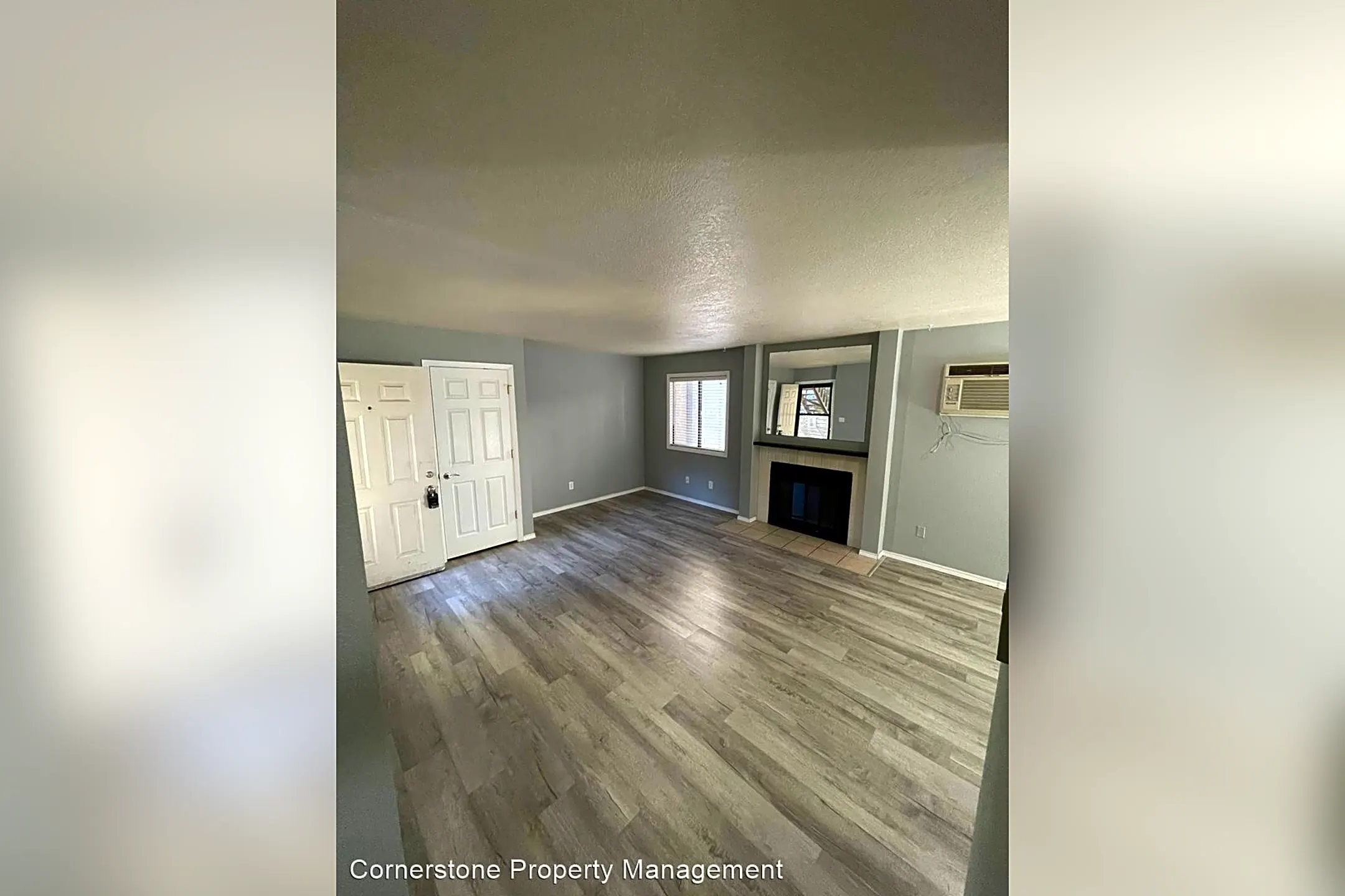 Living Room - 7060 W Colehaven Ln - Boise, ID