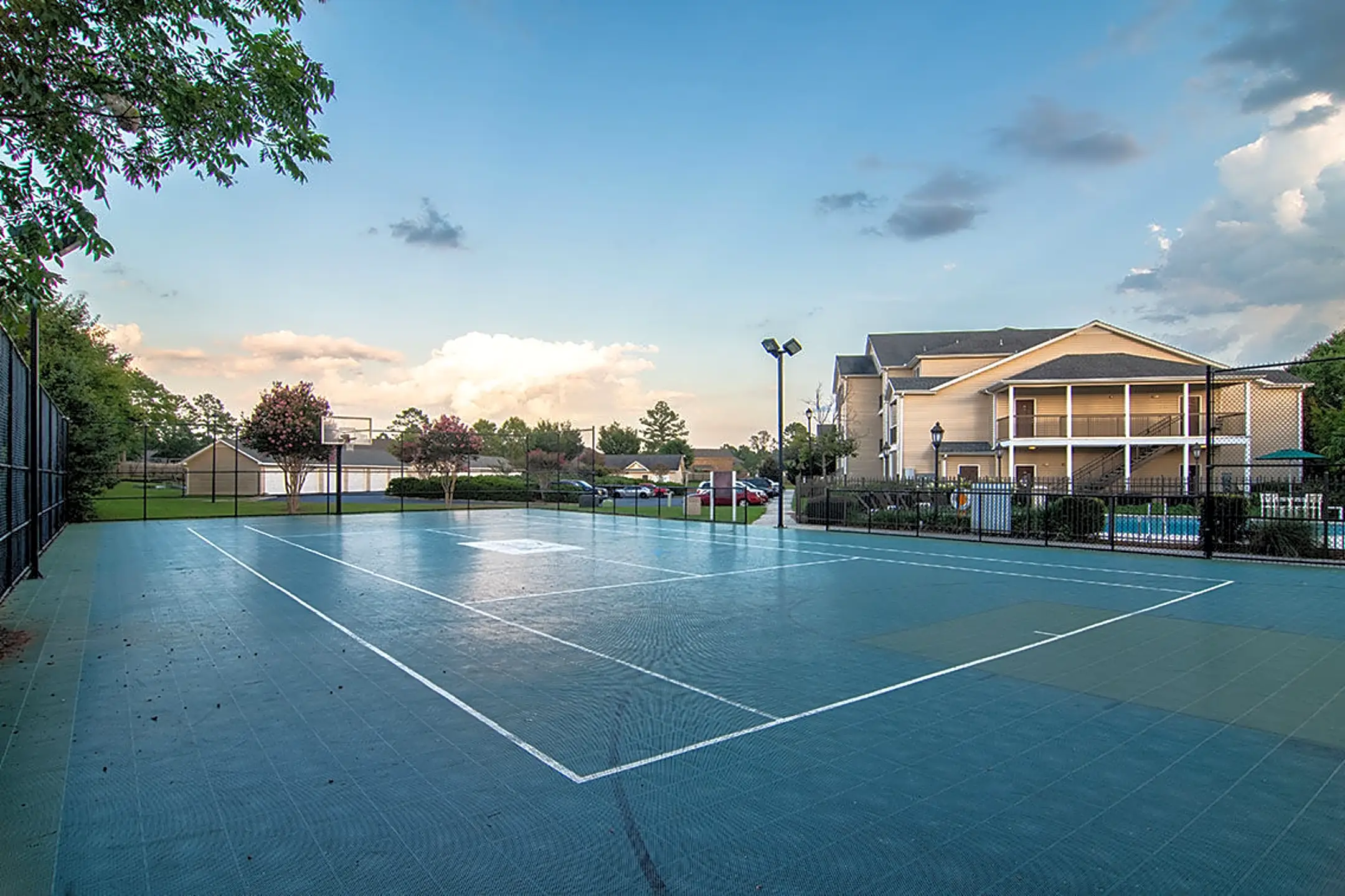 Houston Lake Apartment Community 2350 Houston Lake Rd Kathleen, GA