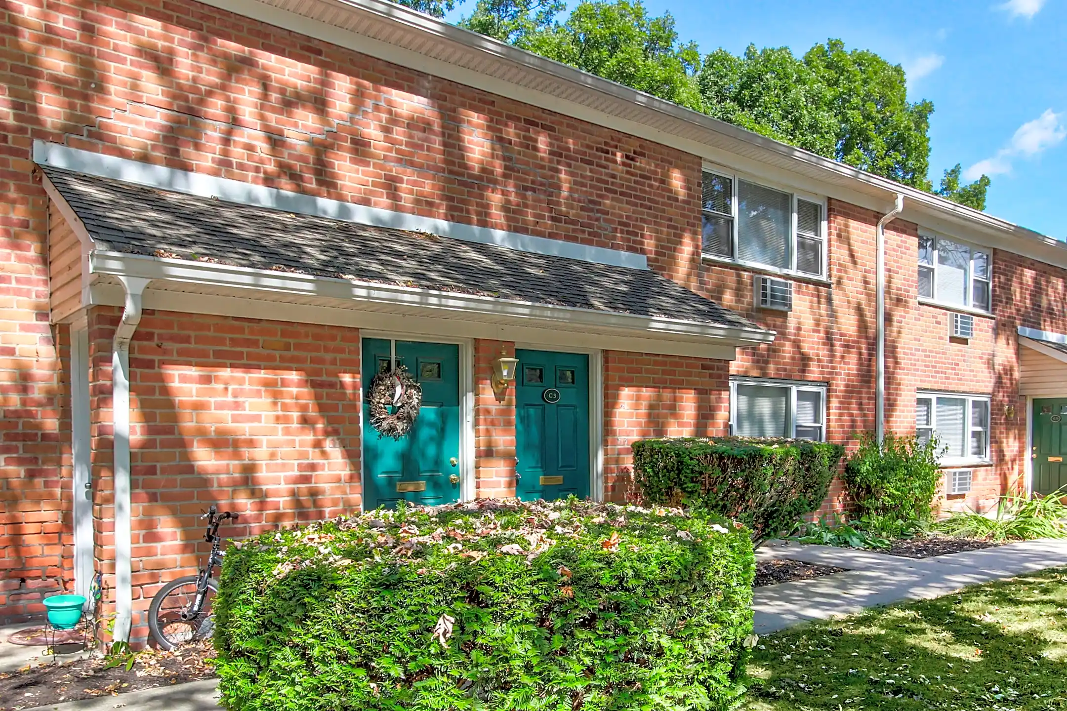 HudsonView Living 2 Lakeview Dr Peekskill, NY Apartments for Rent