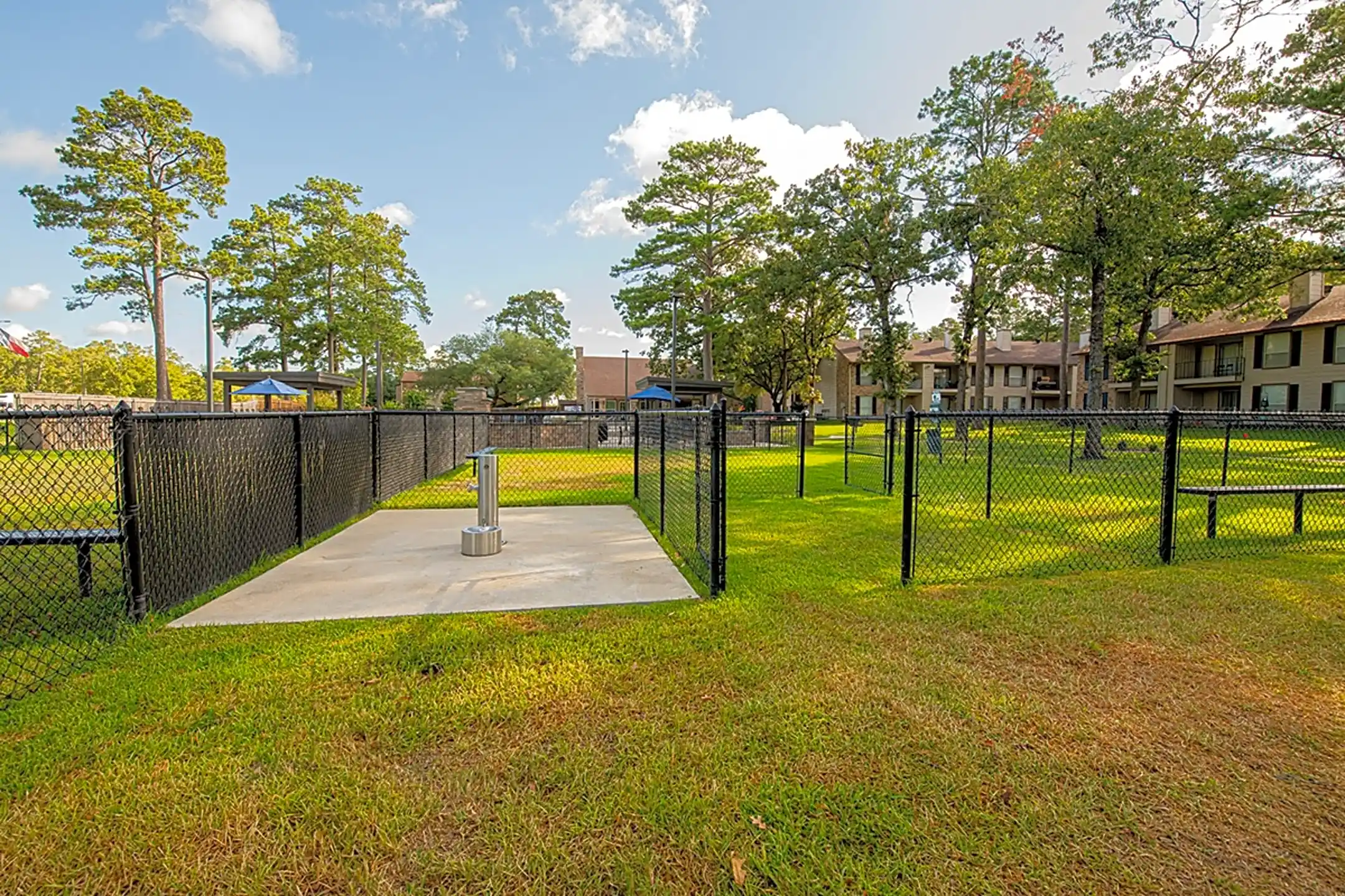 Deer Wood 110 Champions Dr Lufkin, TX Apartments for Rent Rent.