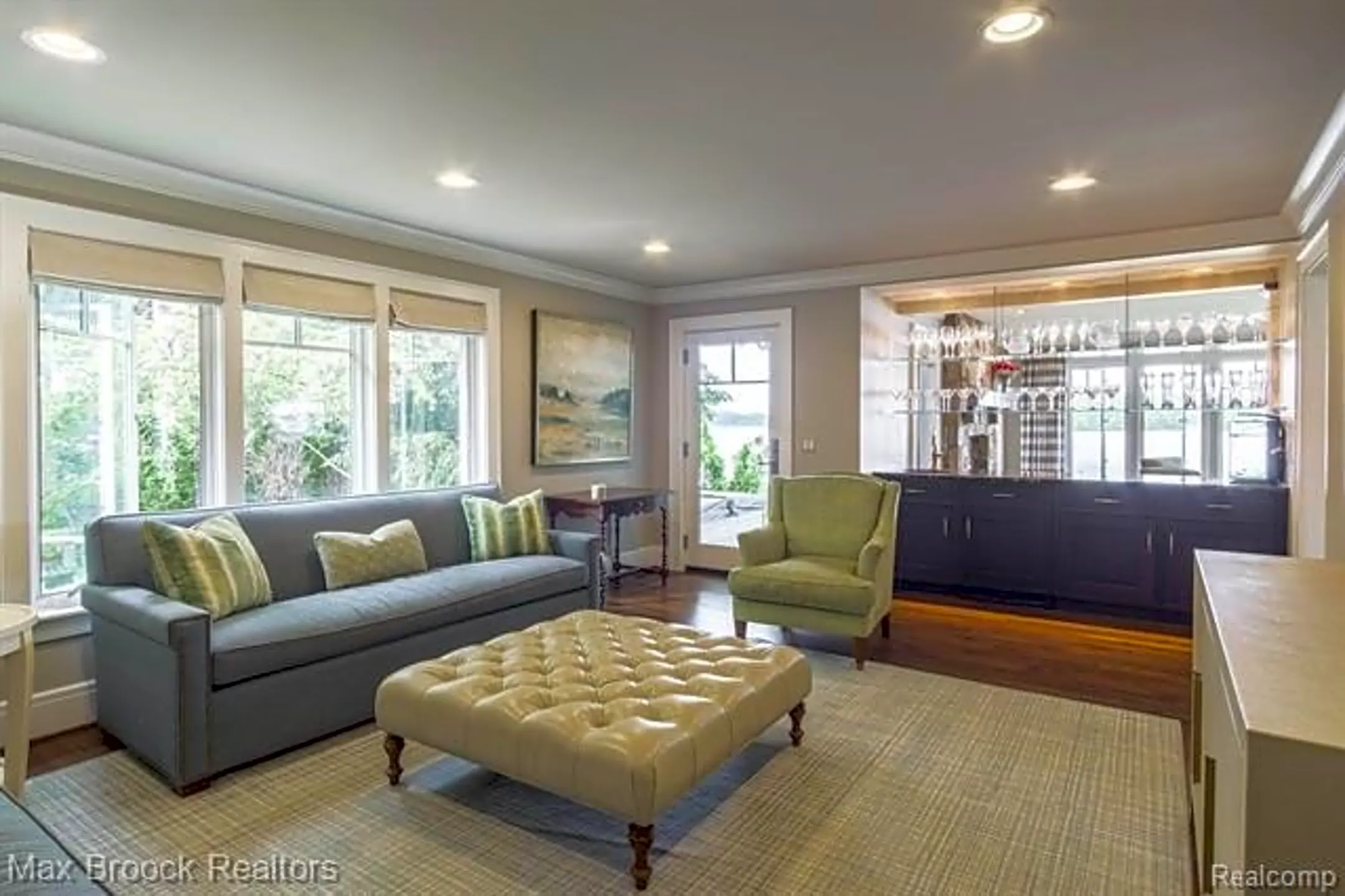 Living Room - 4858 Willow Ln - West Bloomfield, MI