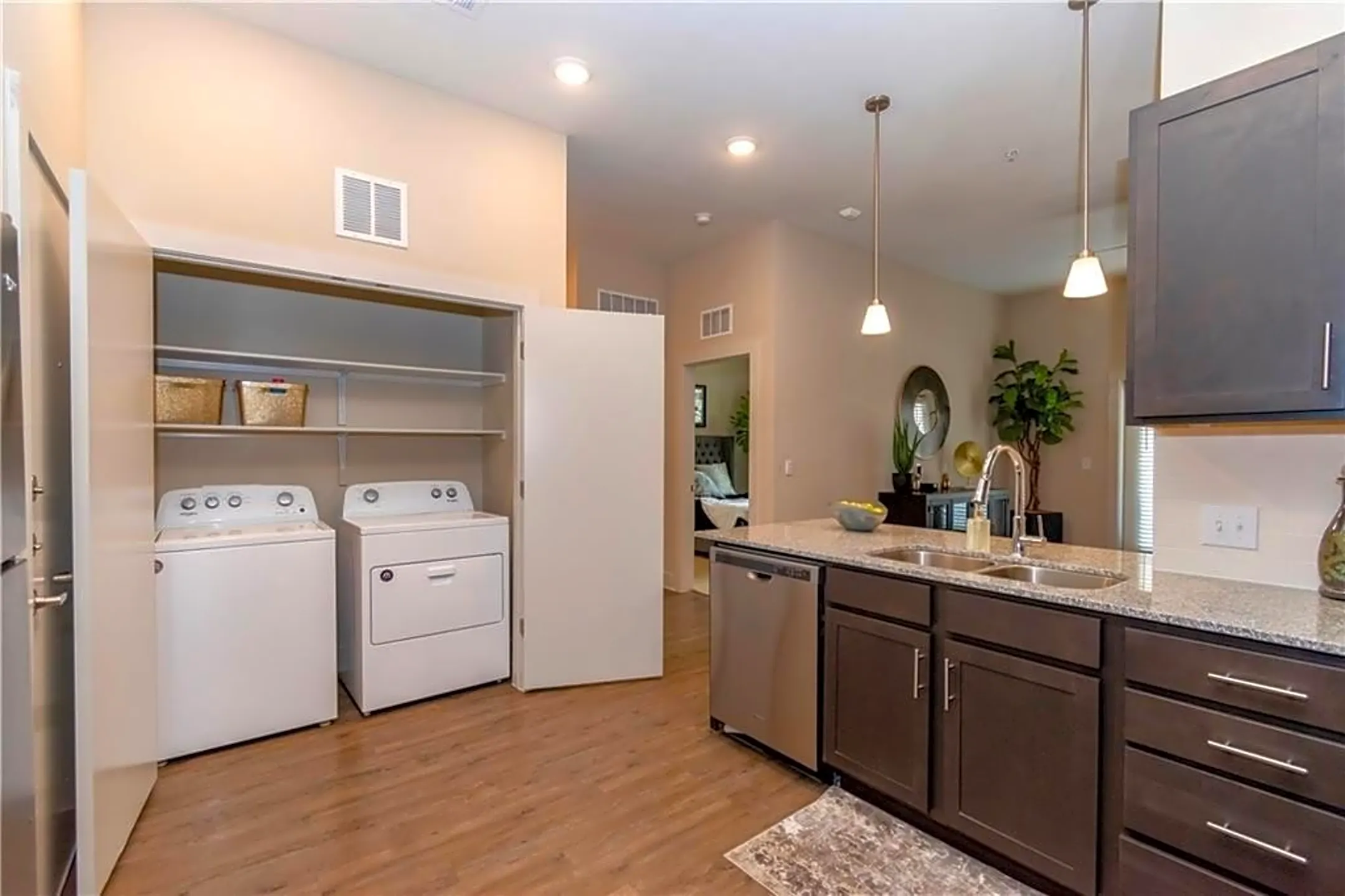 Kitchen - 12100 Archeleta Blvd - Austin, TX