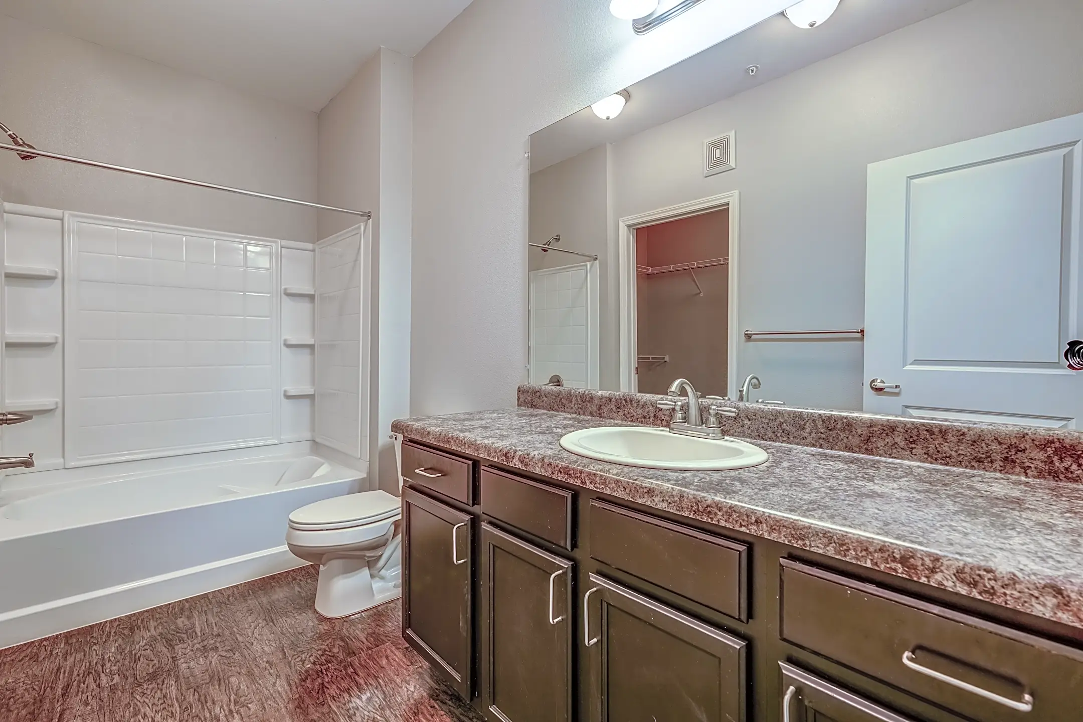 River Park Apartments 1328 Parklane Road MS Apartments for