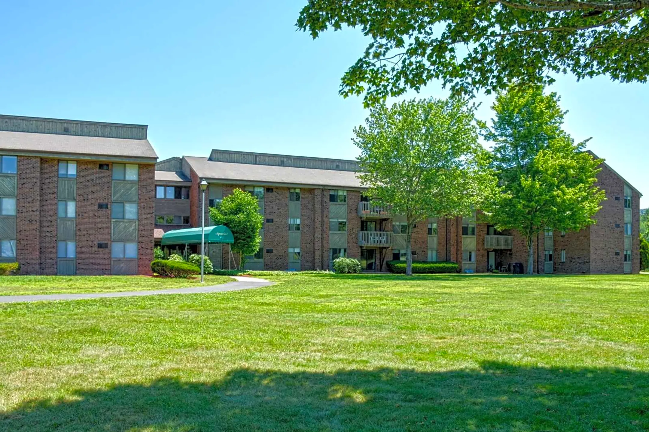 Avon Mill Apartments - Avon, CT 06001