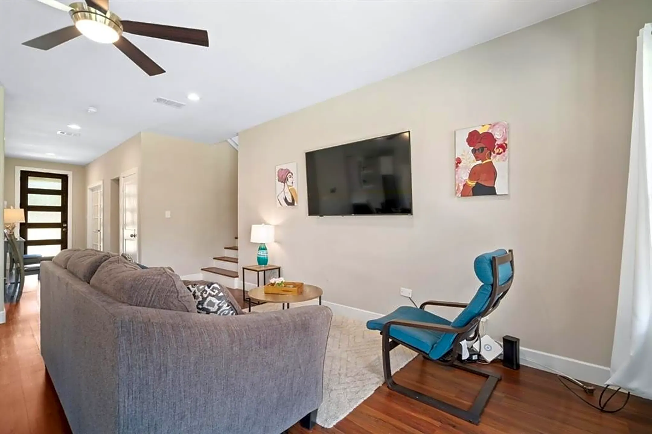 Living Room - 1819 Dennison St - Dallas, TX