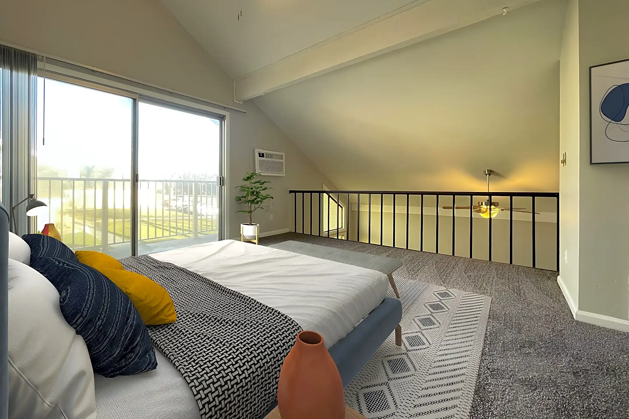 Bedroom - The Peak - Toledo, OH