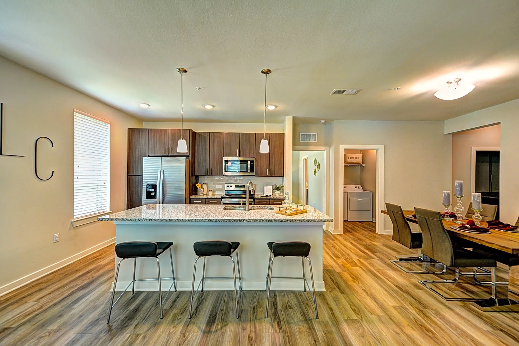 Luxor Club Jacksonville, FL 32258