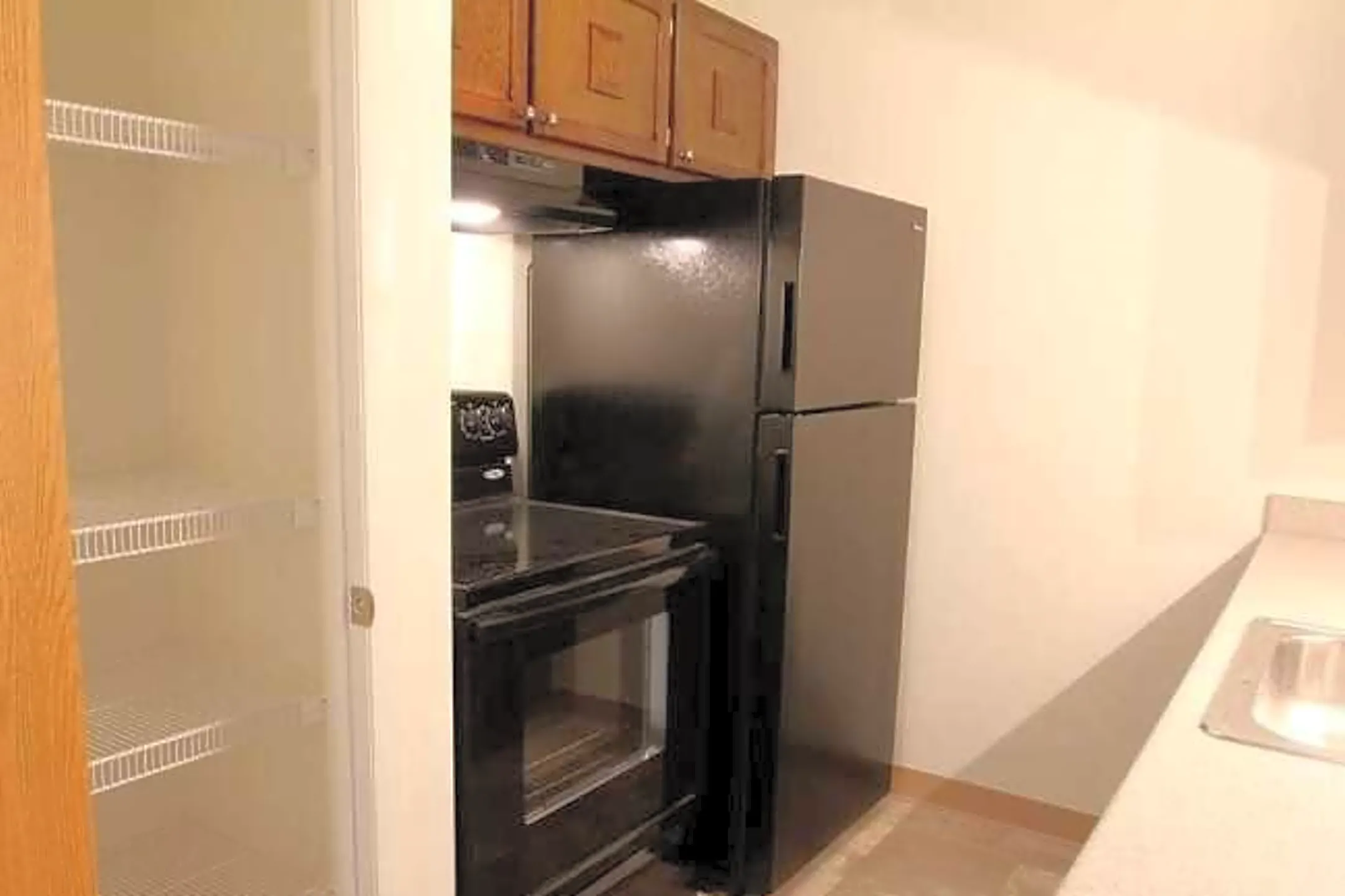 Rivers Edge Apartments 474 W Scott St Fond Du Lac, WI Apartments