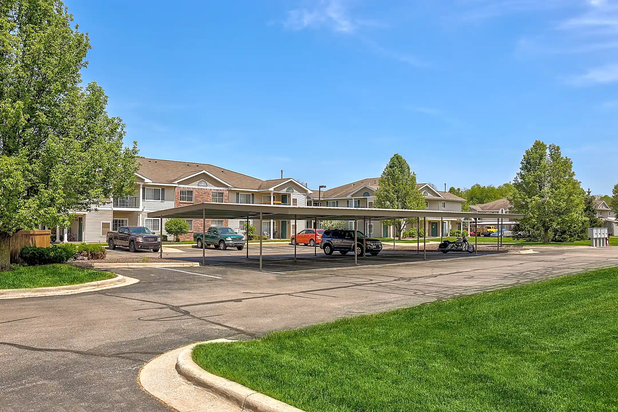 Emerald Park & Emerald Woods Senior Apartments Plainwell, MI 49080