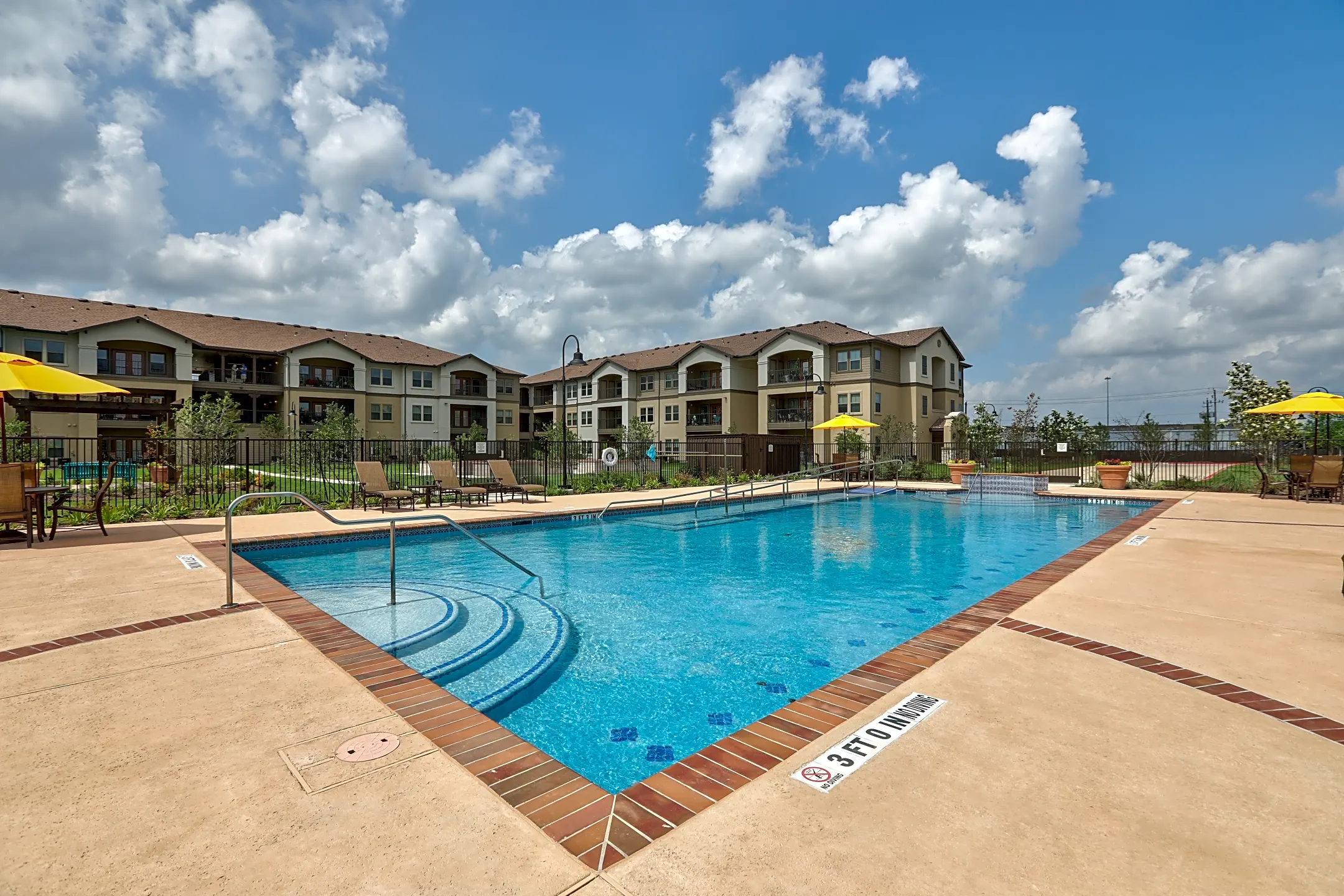 Pool - Mariposa Apartment Homes at Clear Creek (Senior Living 55+) - Webster, TX
