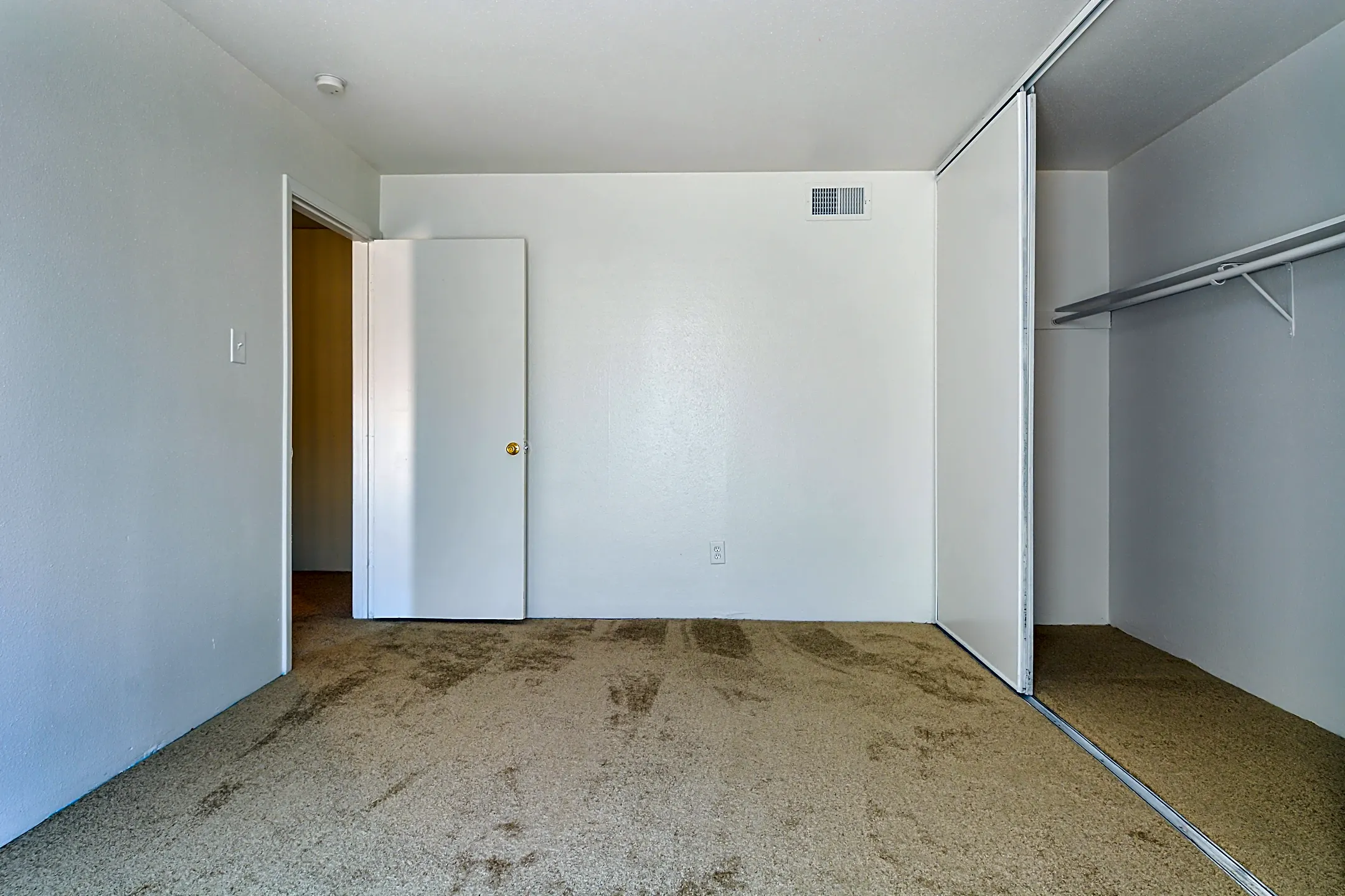 Arlington Place 116 E Edgebrook Dr Houston, TX Apartments for Rent