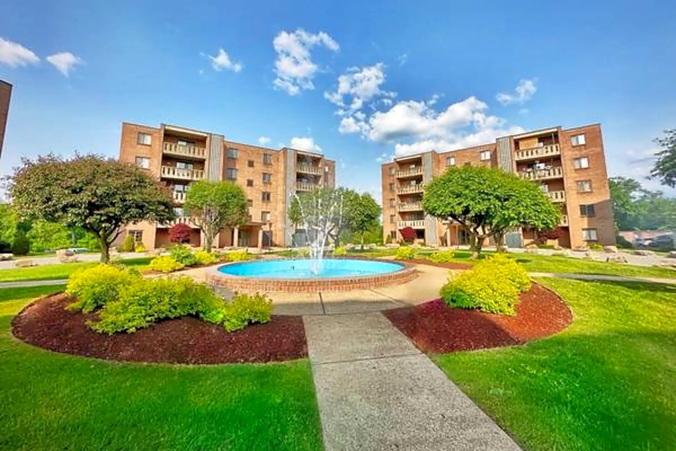 3940 Old William Penn Hwy Apartments Pittsburgh, PA 15235