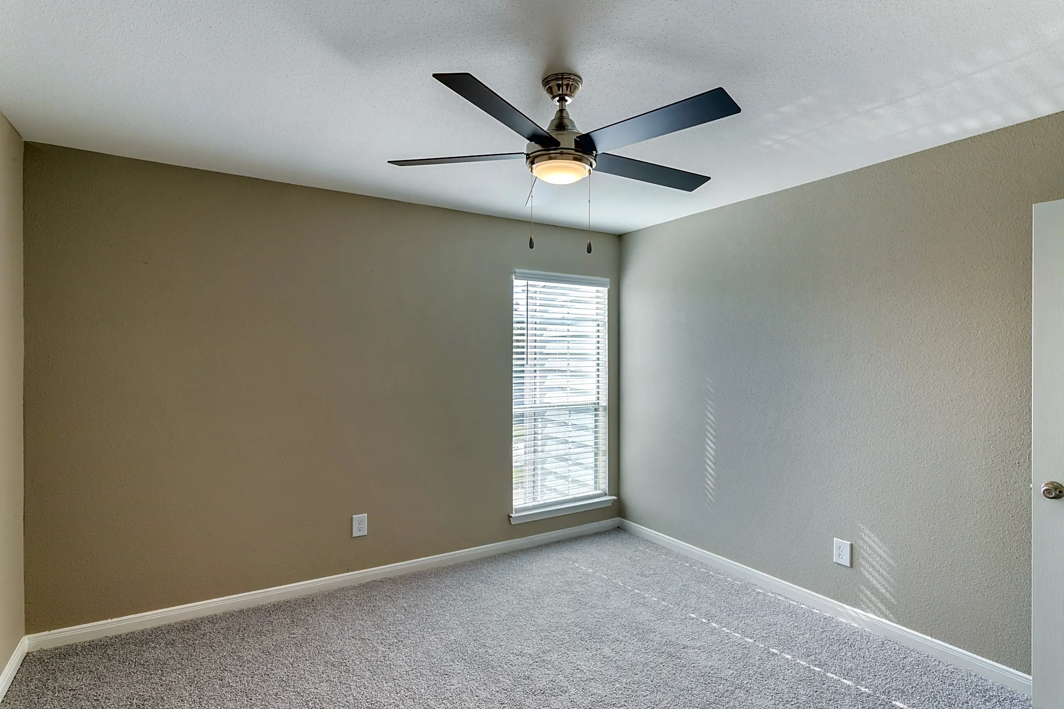 Driscoll Place 1303 Gears Rd Houston, TX Apartments for Rent Rent.