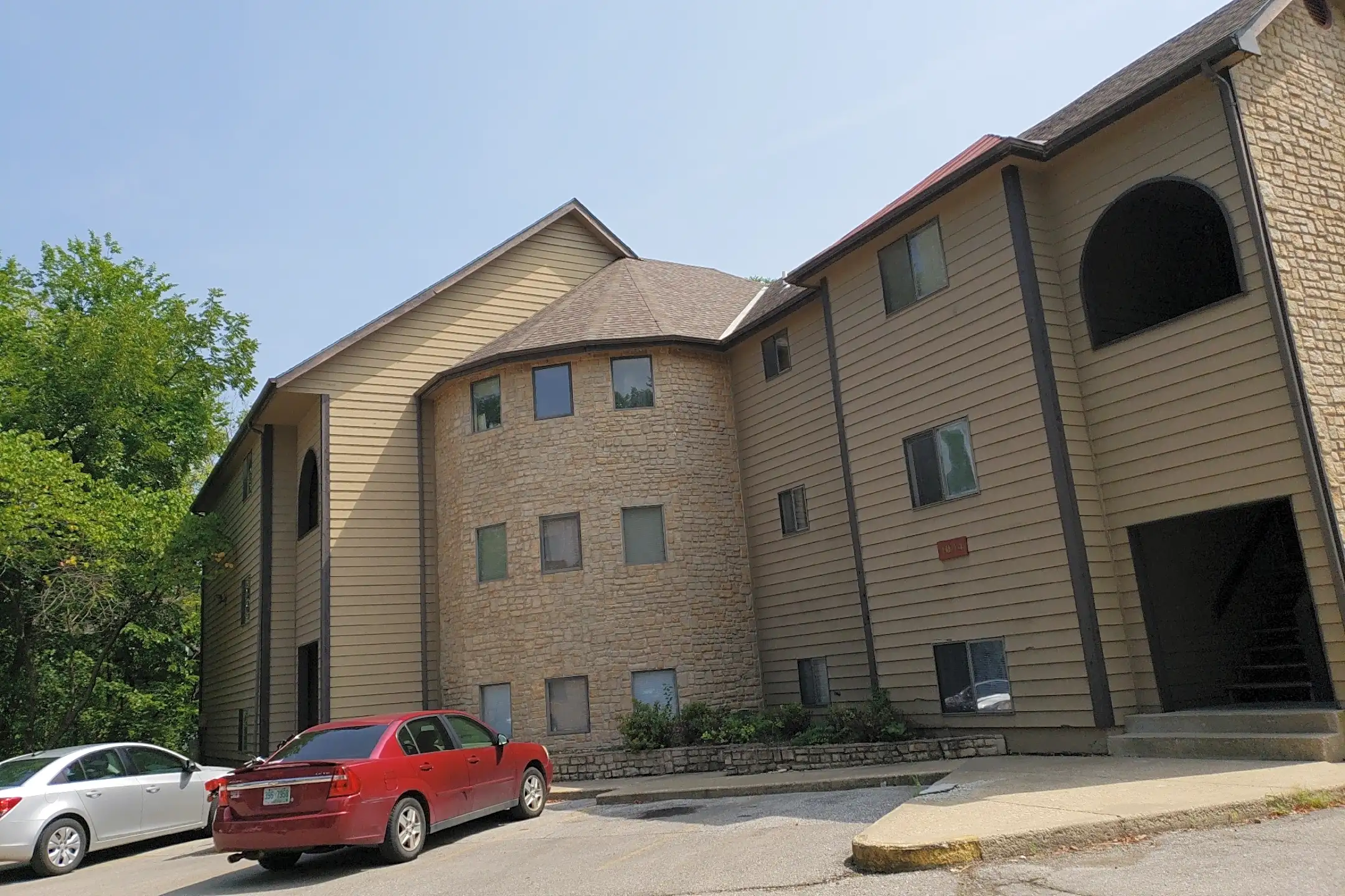 Briar Stone Apartments